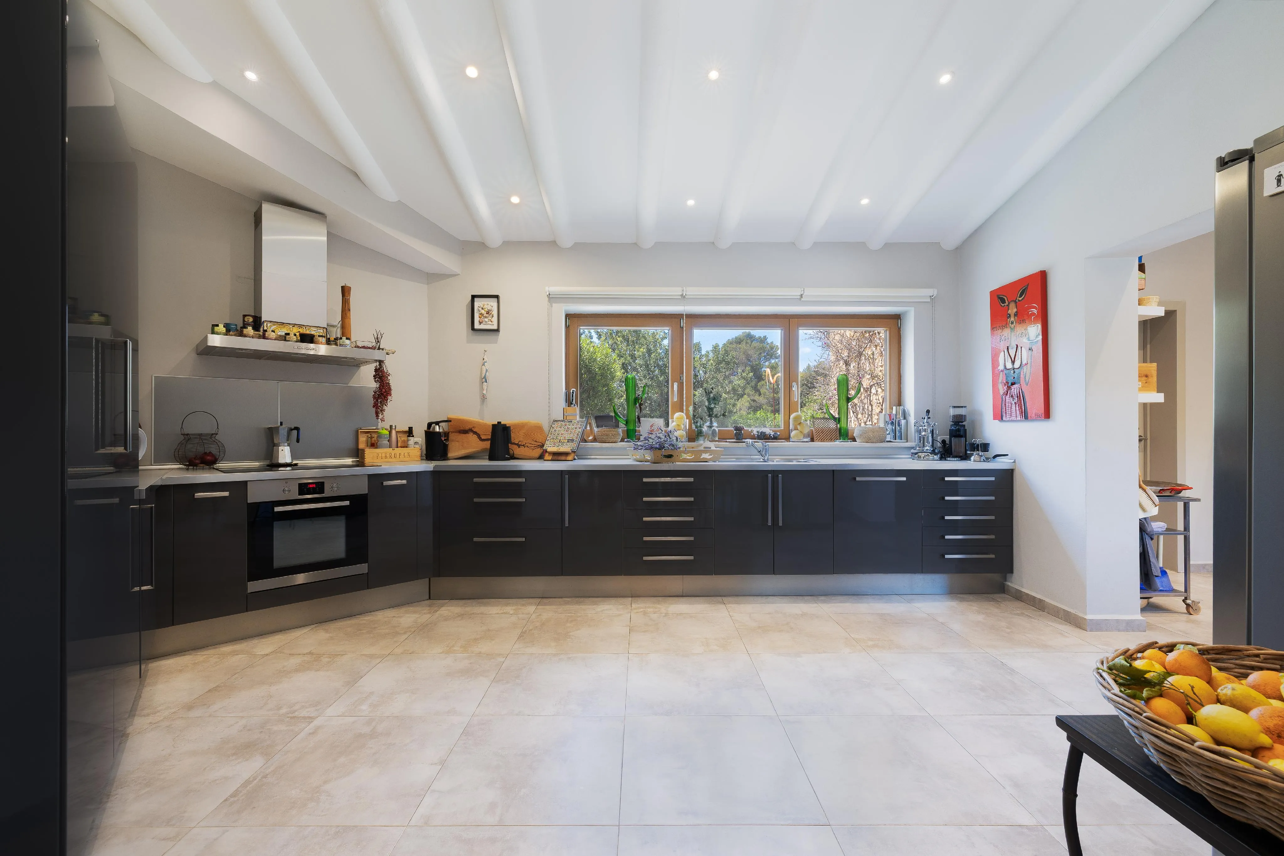 Finca z dalekosiężnymi widokami - nowoczesny komfort życia w tradycyjnej kamiennej architekturze na wzgórzu w pobliżu Moscari-10