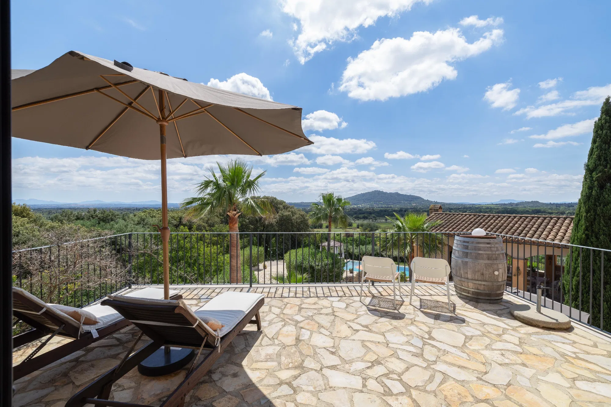 Exclusiva finca con licencia ETV e incomparables vistas despejadas-18