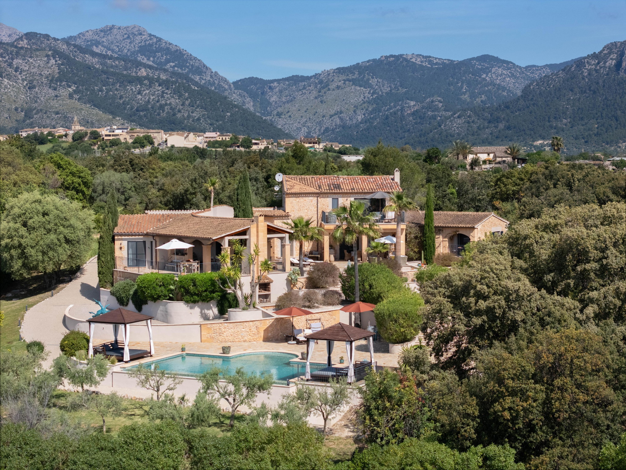 Exclusiva finca con licencia ETV e incomparables vistas despejadas-2