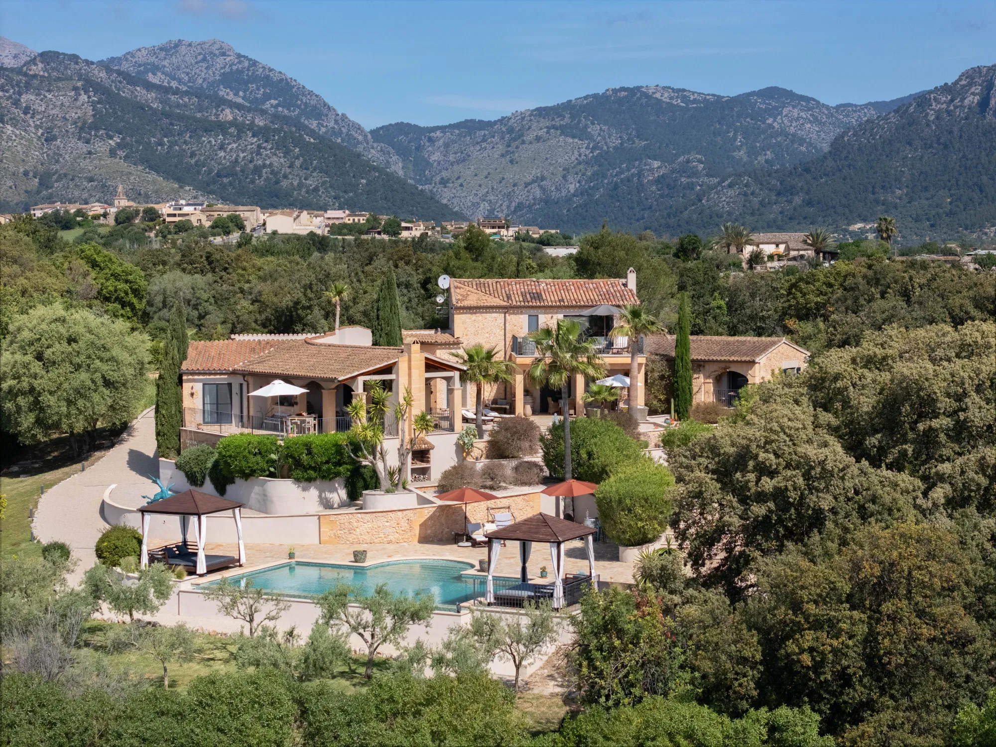 Exclusiva finca con licencia ETV e incomparables vistas despejadas-2