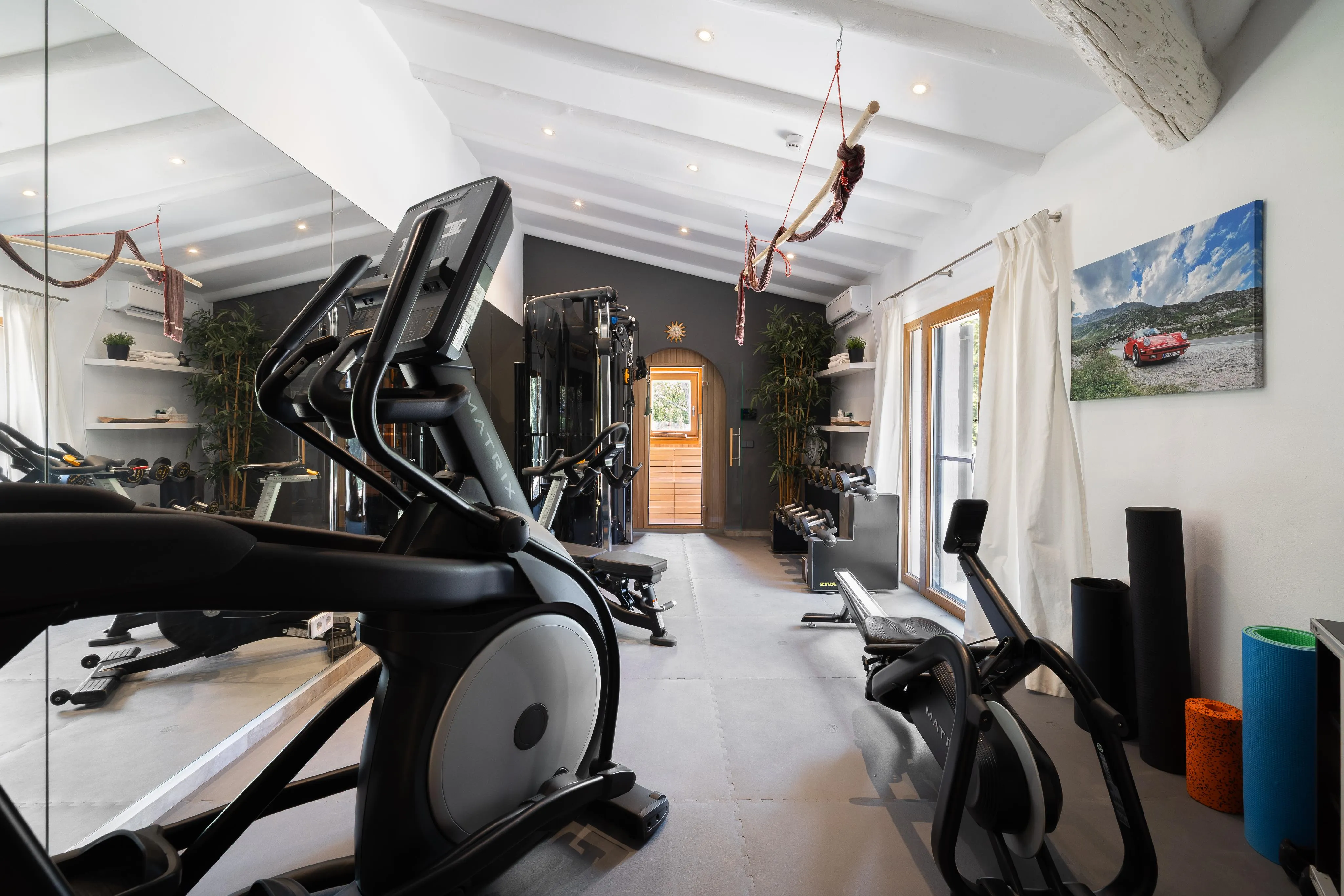 Finca z dalekosiężnymi widokami - nowoczesny komfort życia w tradycyjnej kamiennej architekturze na wzgórzu w pobliżu Moscari-18