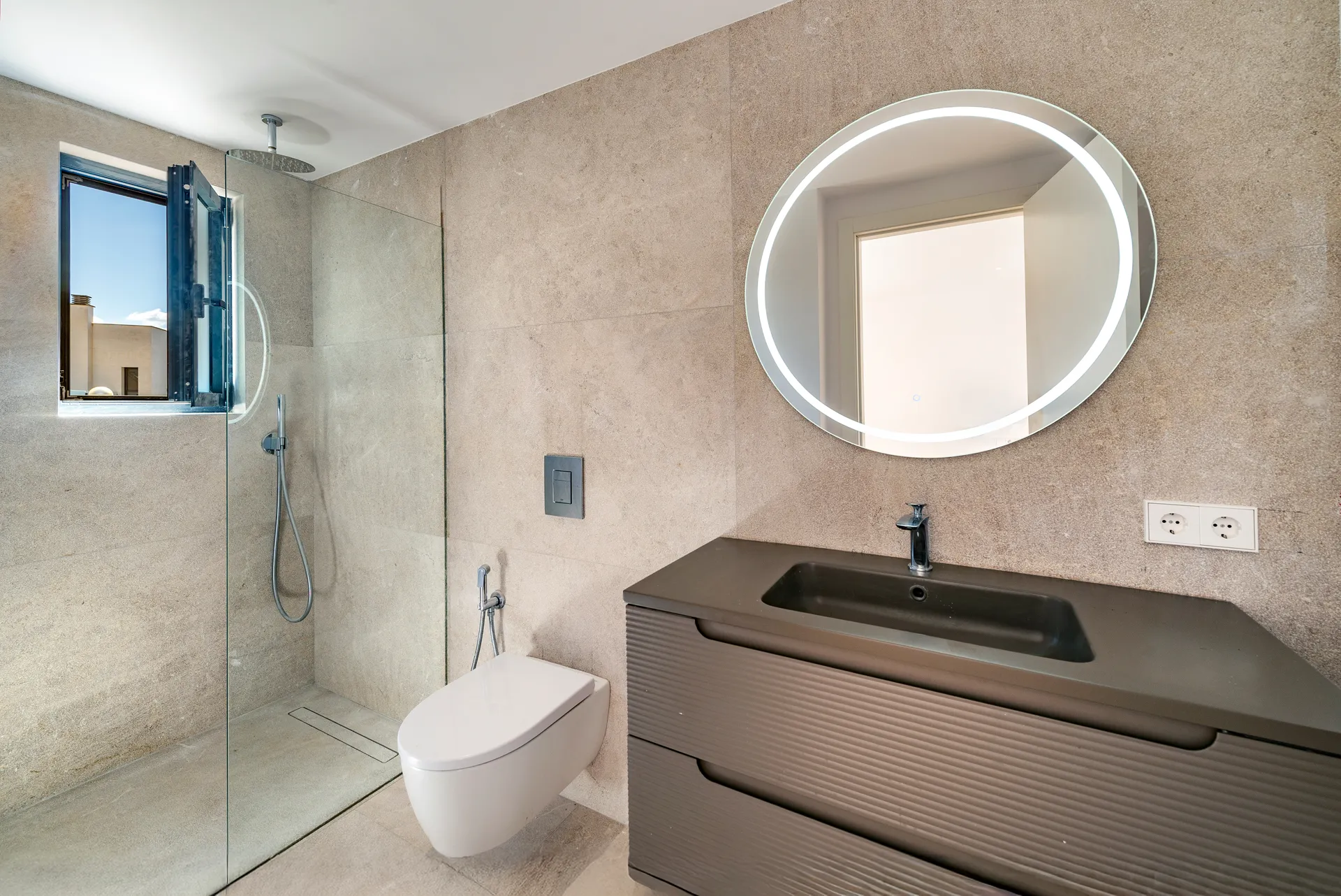 Gå ikke glip af denne eksklusive mulighed i Alcanada!-7