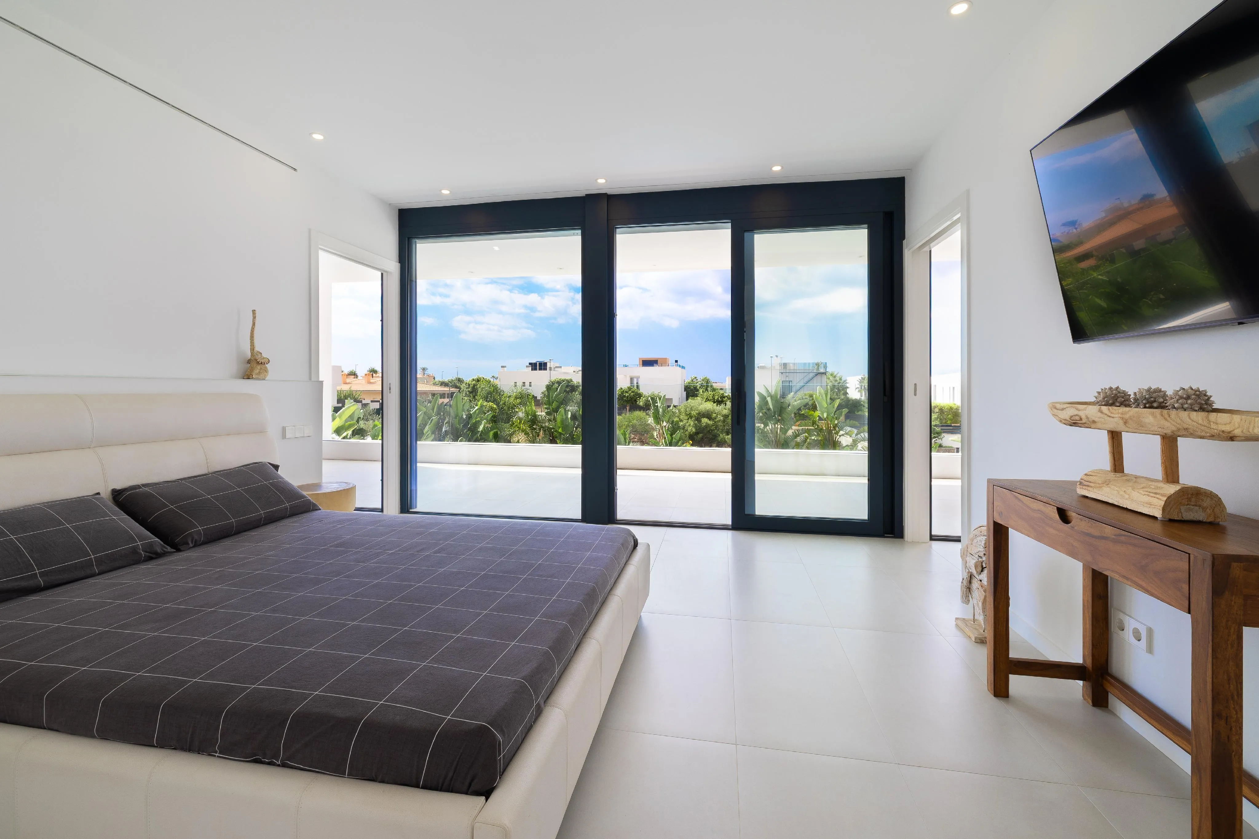 Modern lyxvilla i Puig de Ros-14