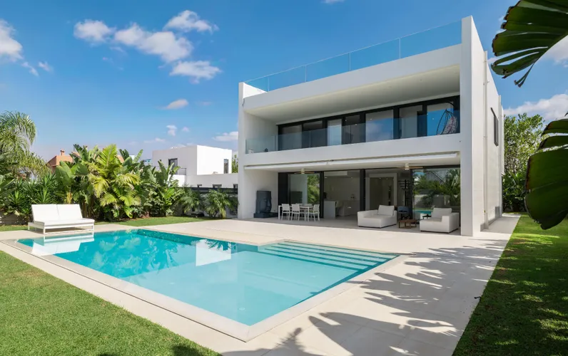 Modern luxury villa in Puig de Ros