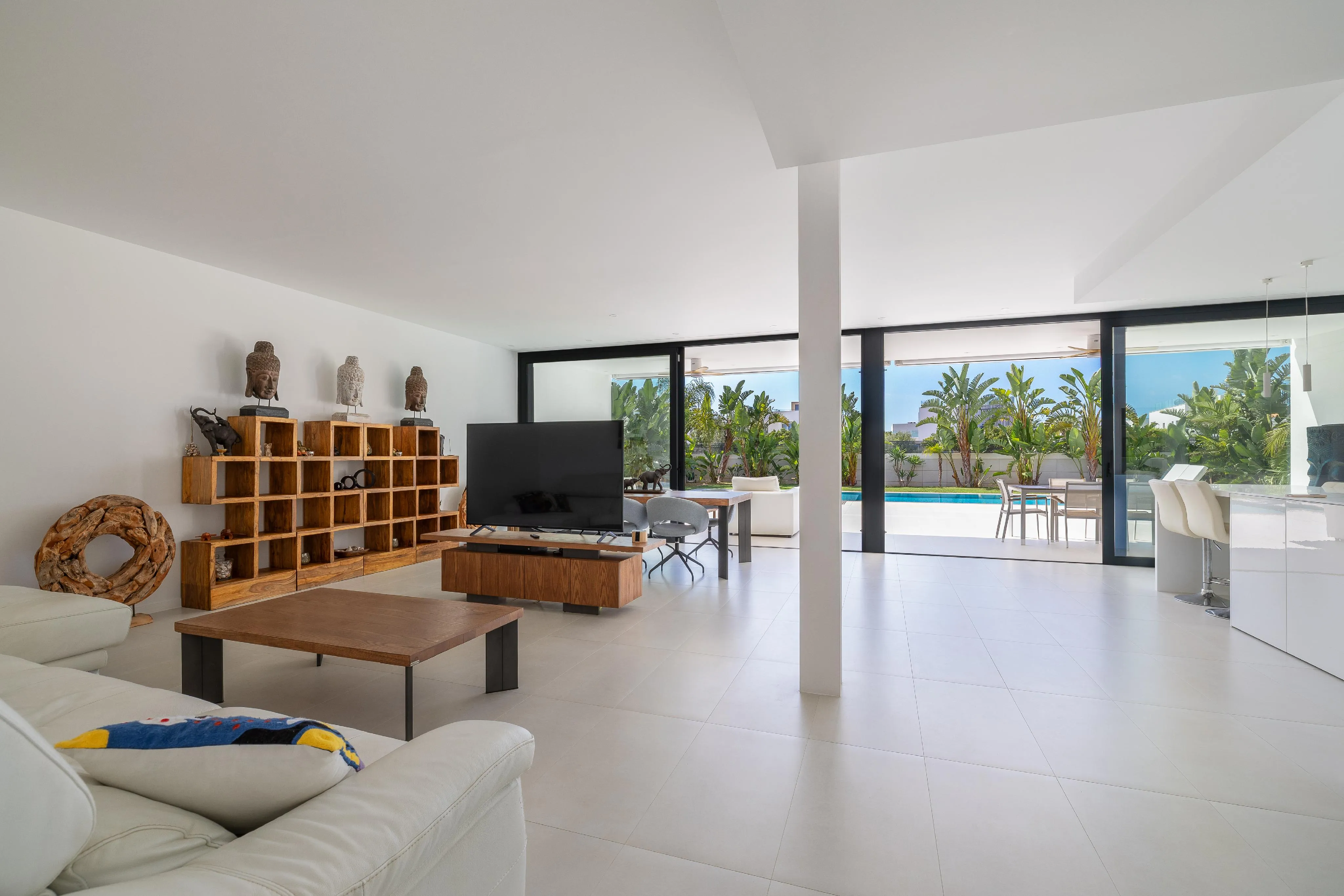 Moderna villa de lujo en Puig de Ros-3