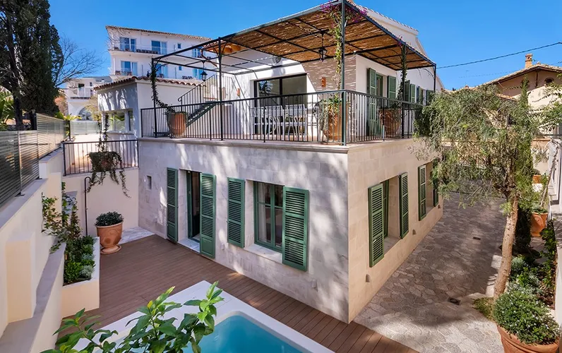 Luxuriöses mediterranes Haus mit privatem Pool