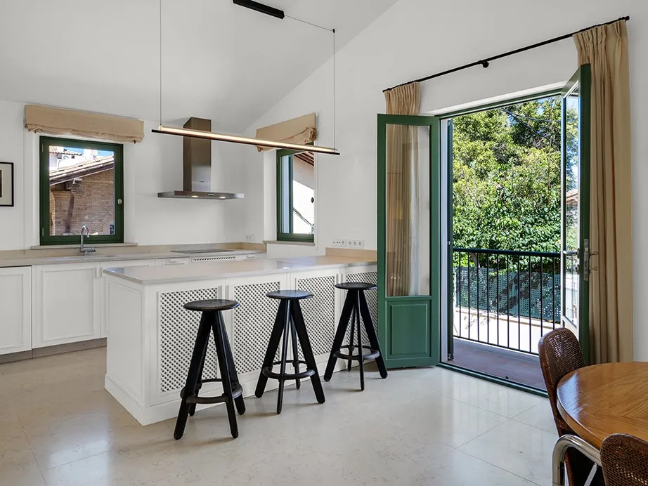 Luxurious Mediterranean dream house-5