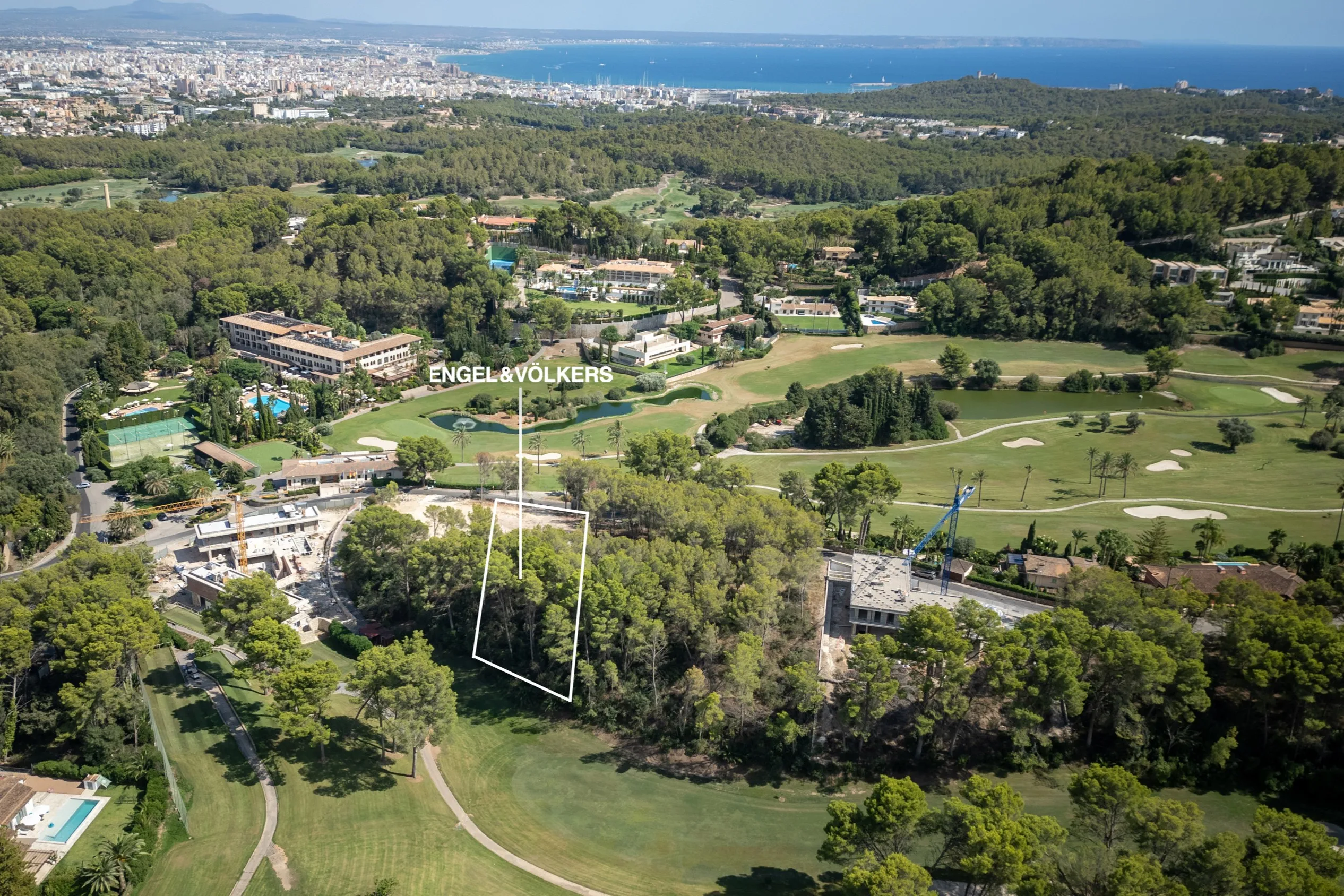 Exclusive plot on the Son Vida golf course with planning permission-4