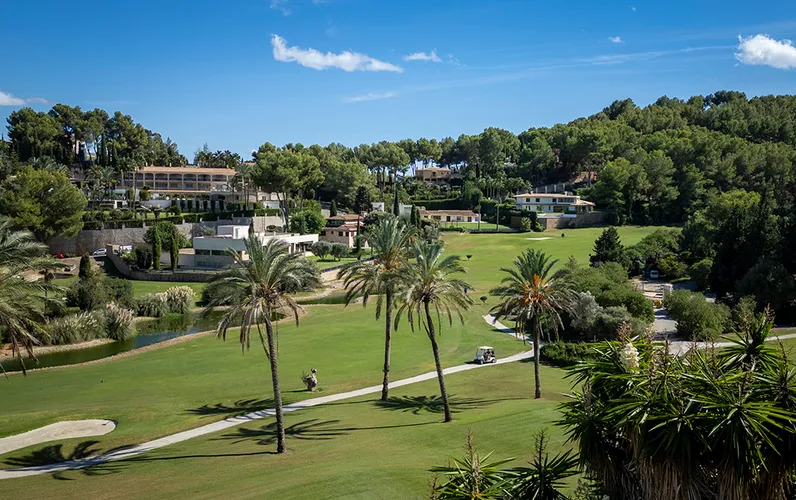 Terreno esclusivo sul campo da golf Son Vida con permesso di costruzione