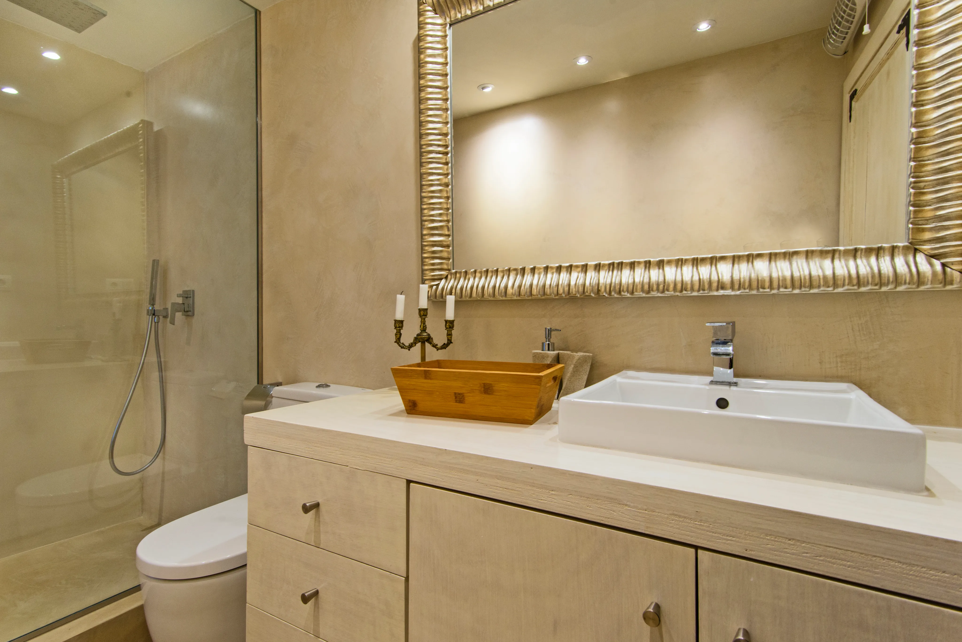 Jewel från 1800-talet med ETV-licens-16