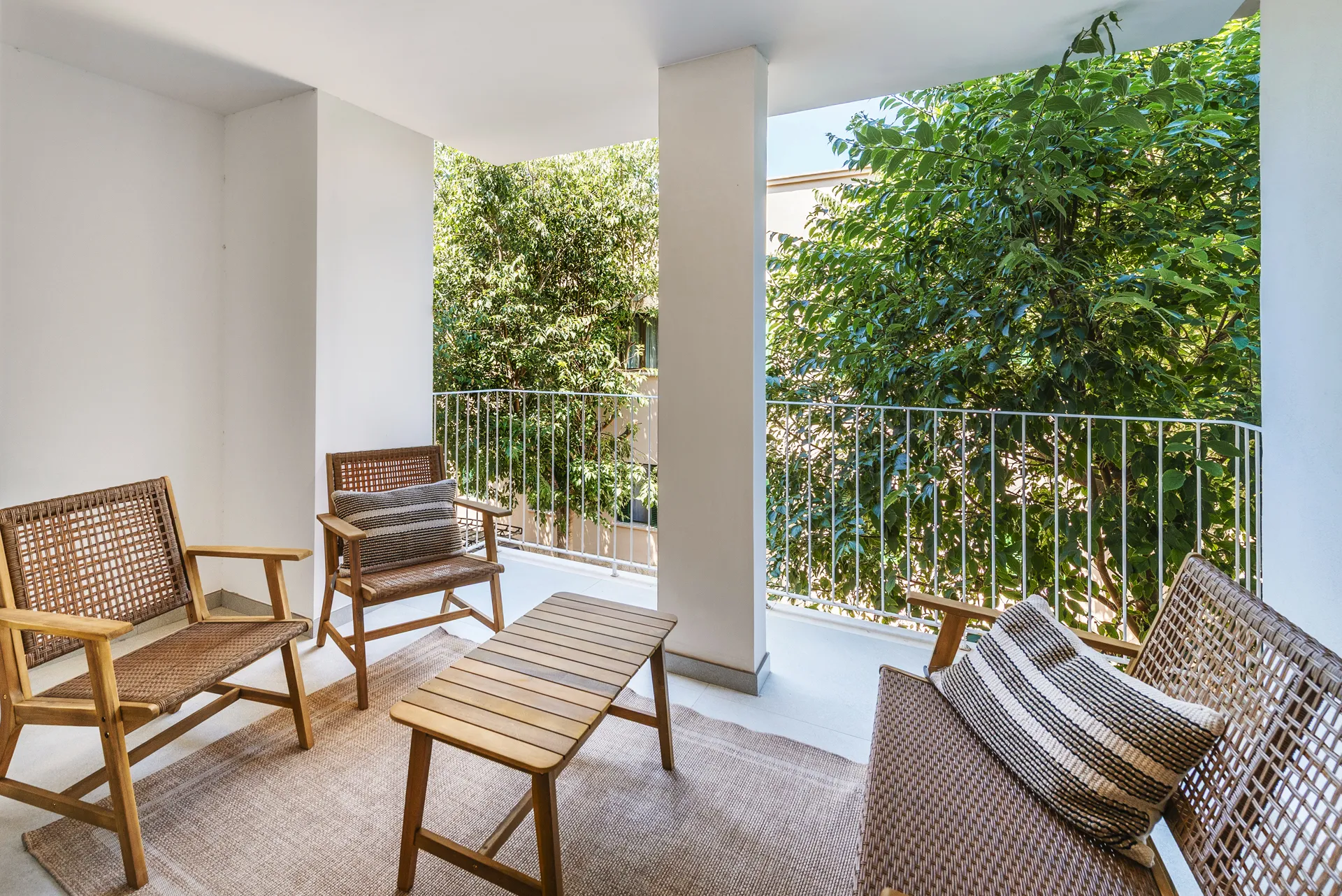 Modern duplex in Port Sóller with Mediterranean charm-14