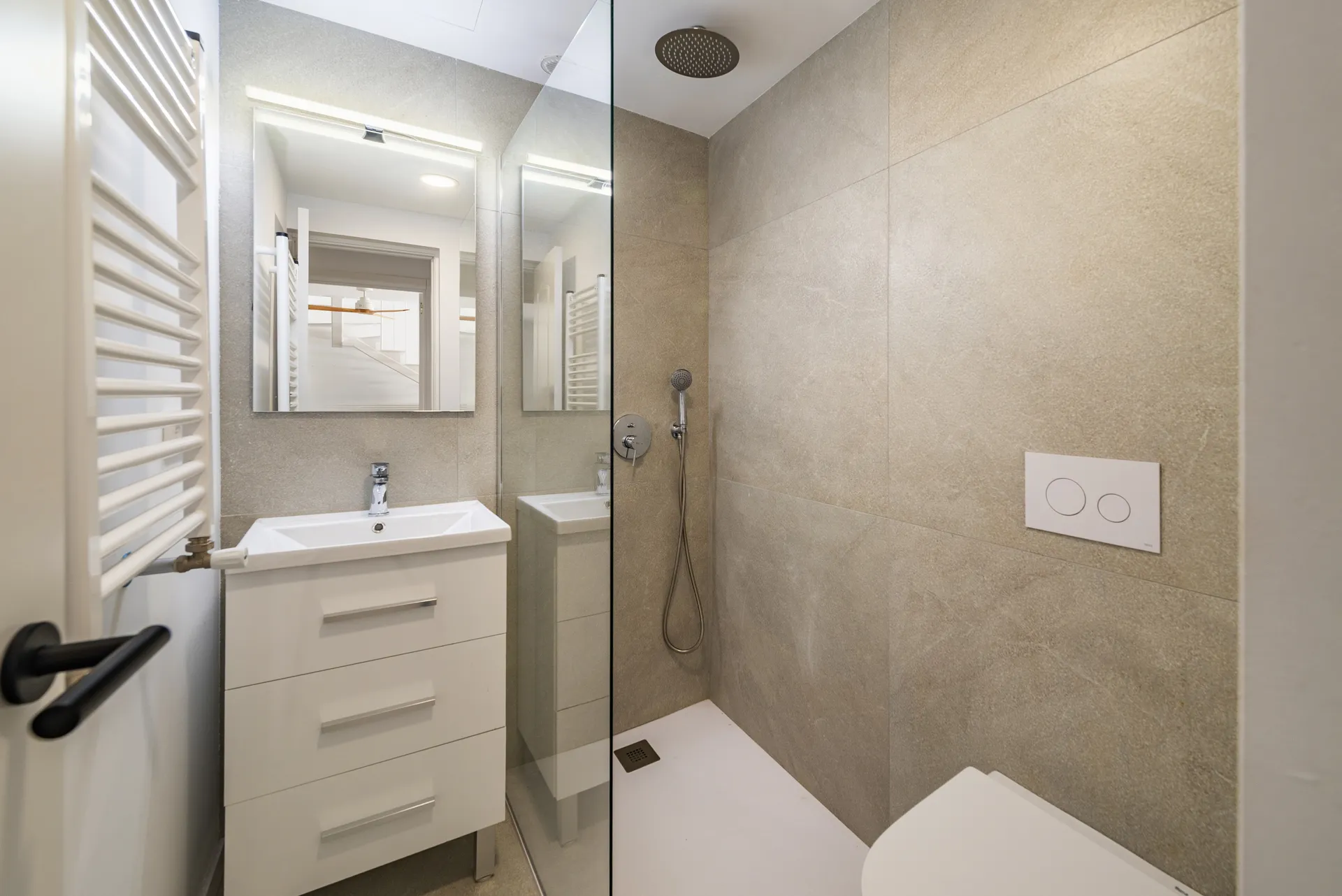 Modern duplex in Port Sóller with Mediterranean charm-20