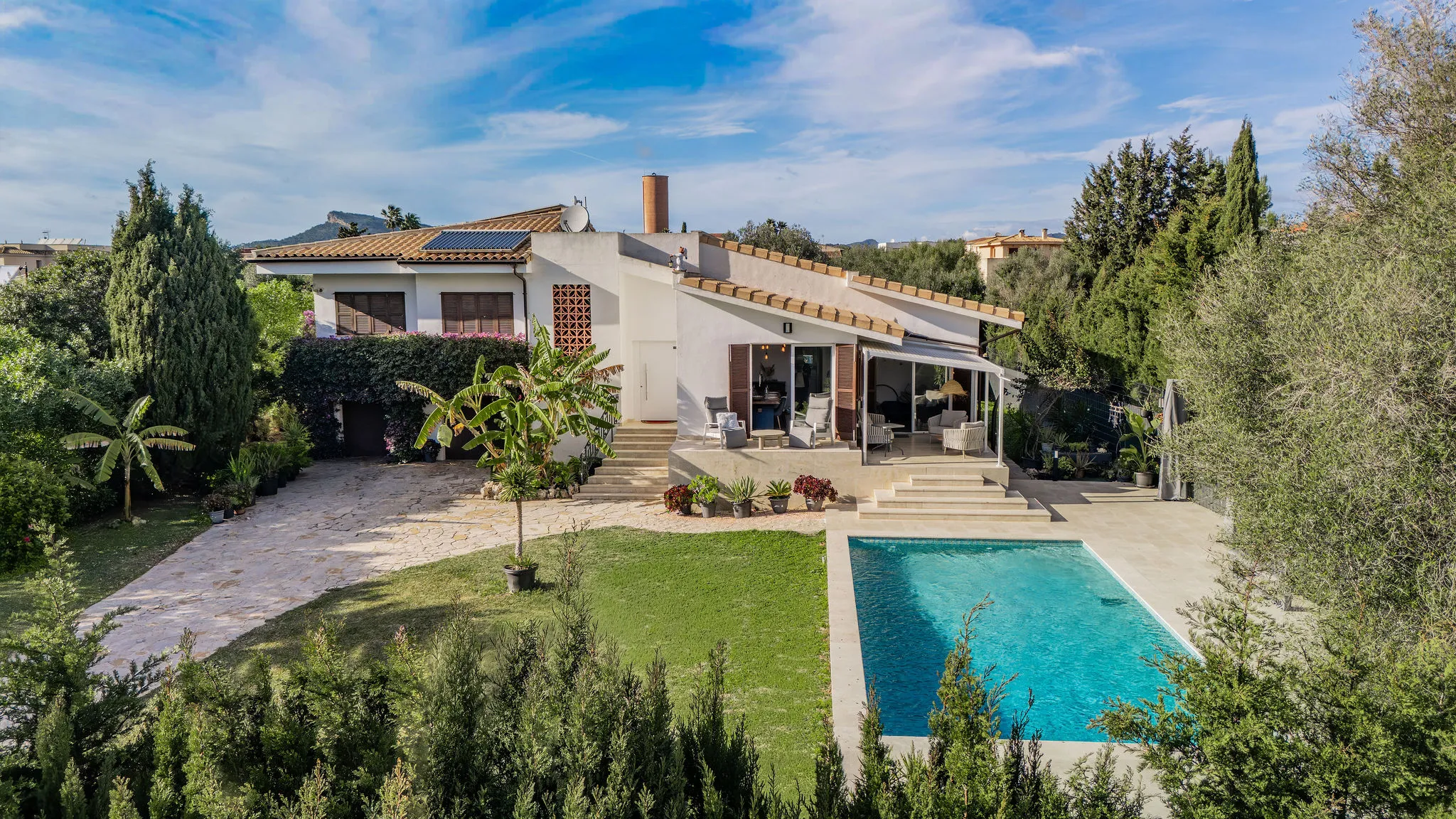 Charmant chalet situé près de la plage sur la côte est de Majorque-1
