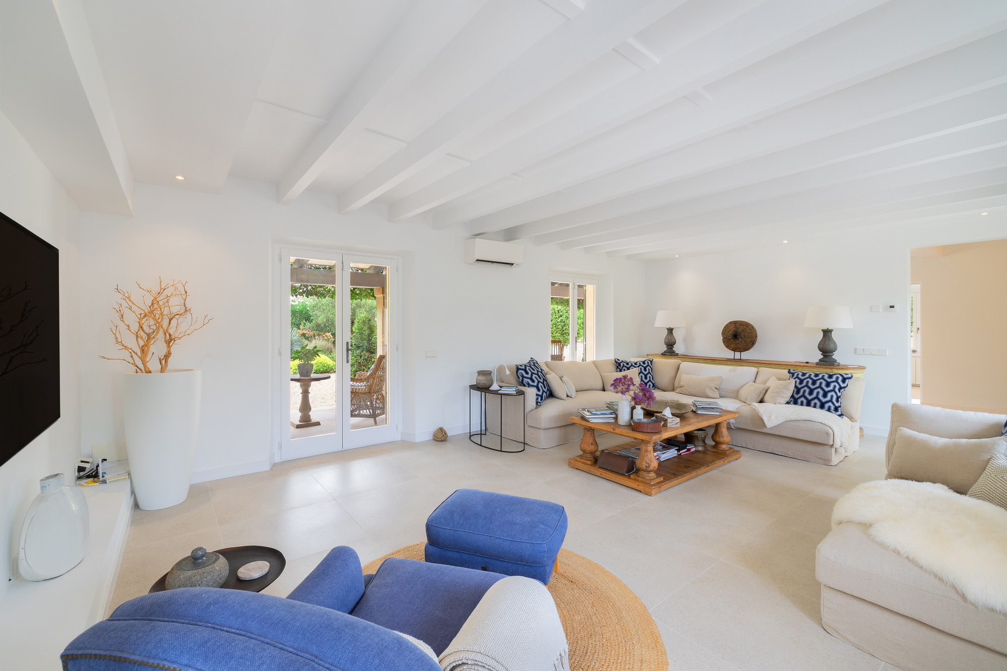 Elegant ​country ​house with panoramic views Tramuntana mountains-7