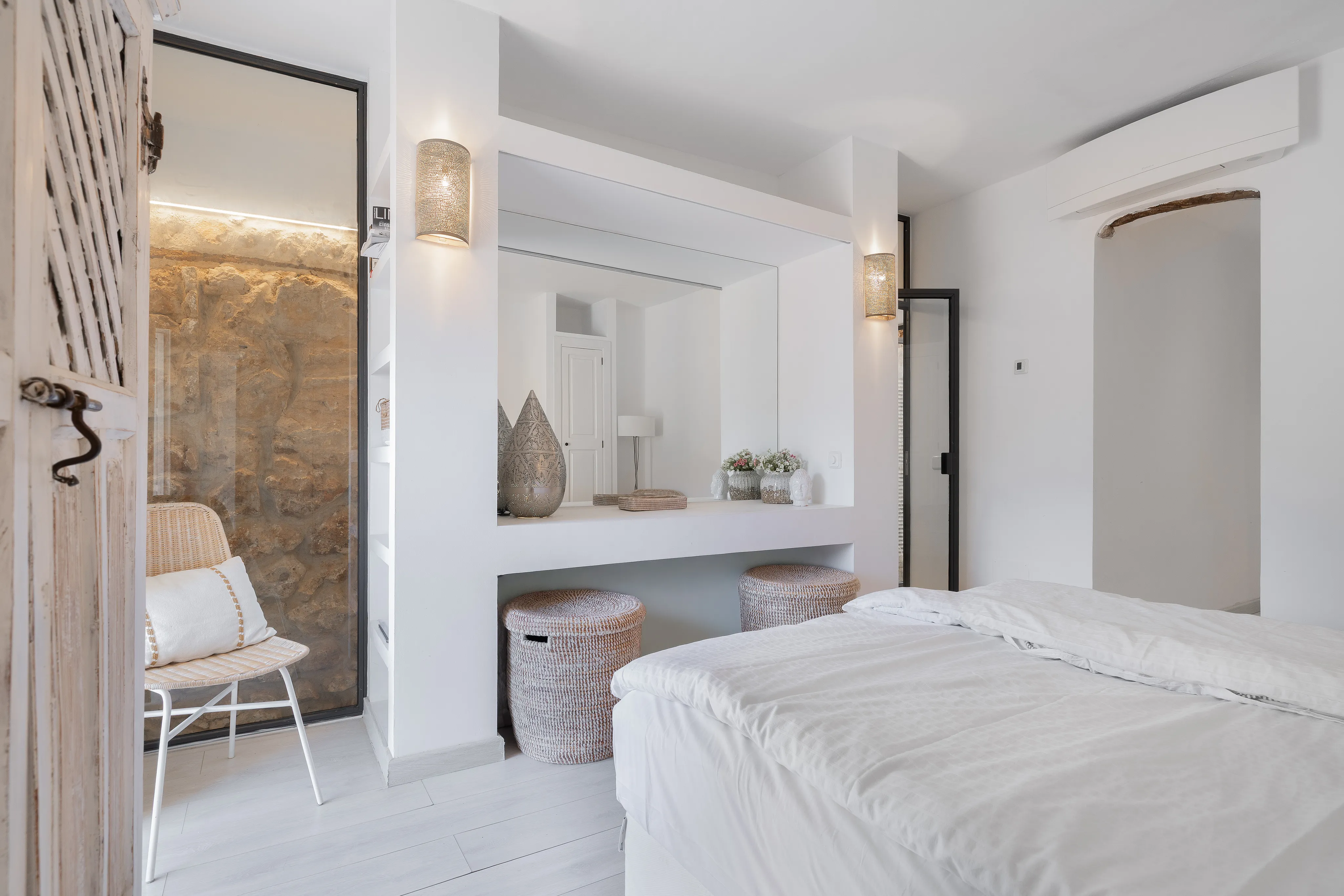 Exclusive townhouse ensemble with garden, roof terrace & panoramic views in Bunyola-9