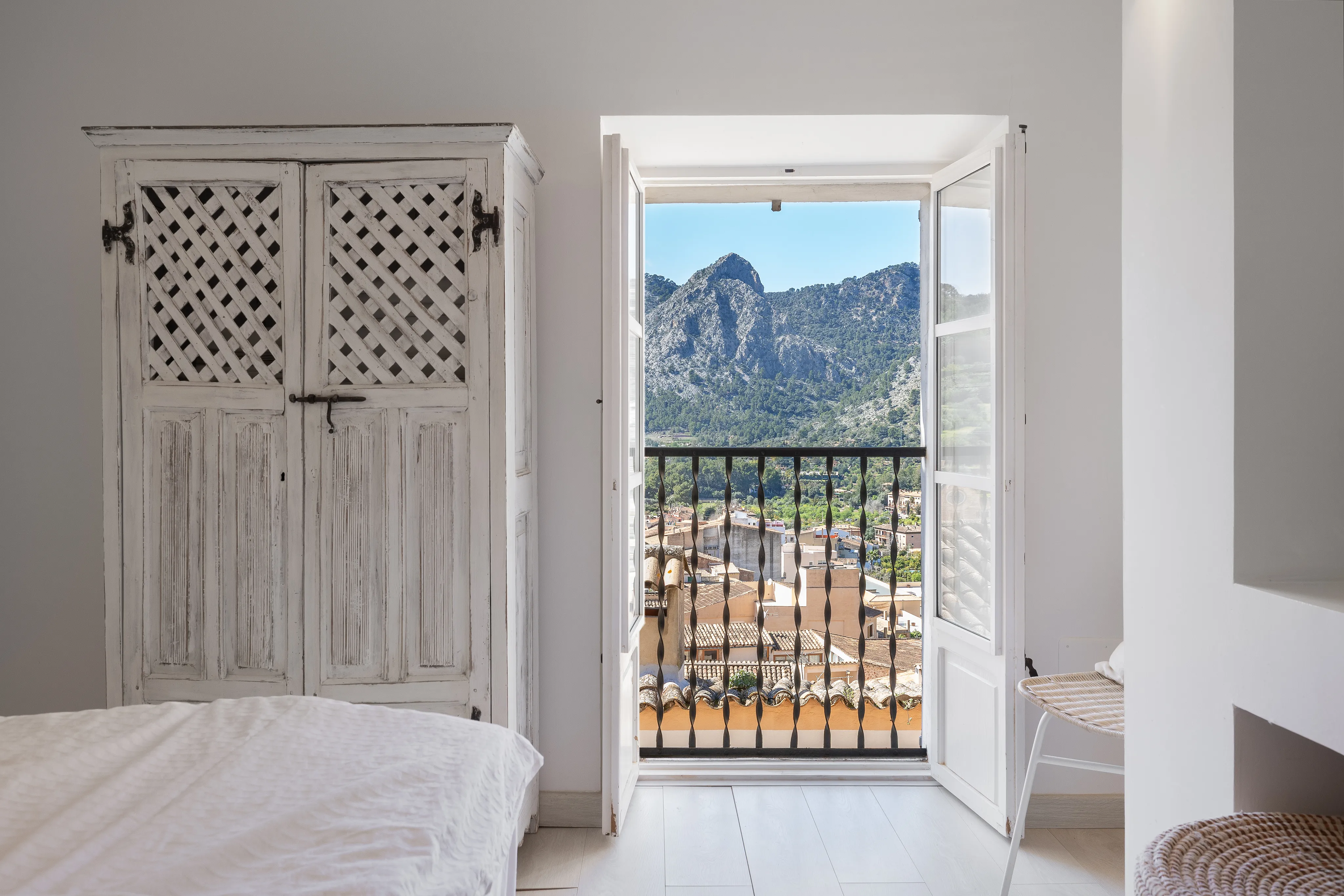 Exclusive townhouse ensemble with garden, roof terrace & panoramic views in Bunyola-10