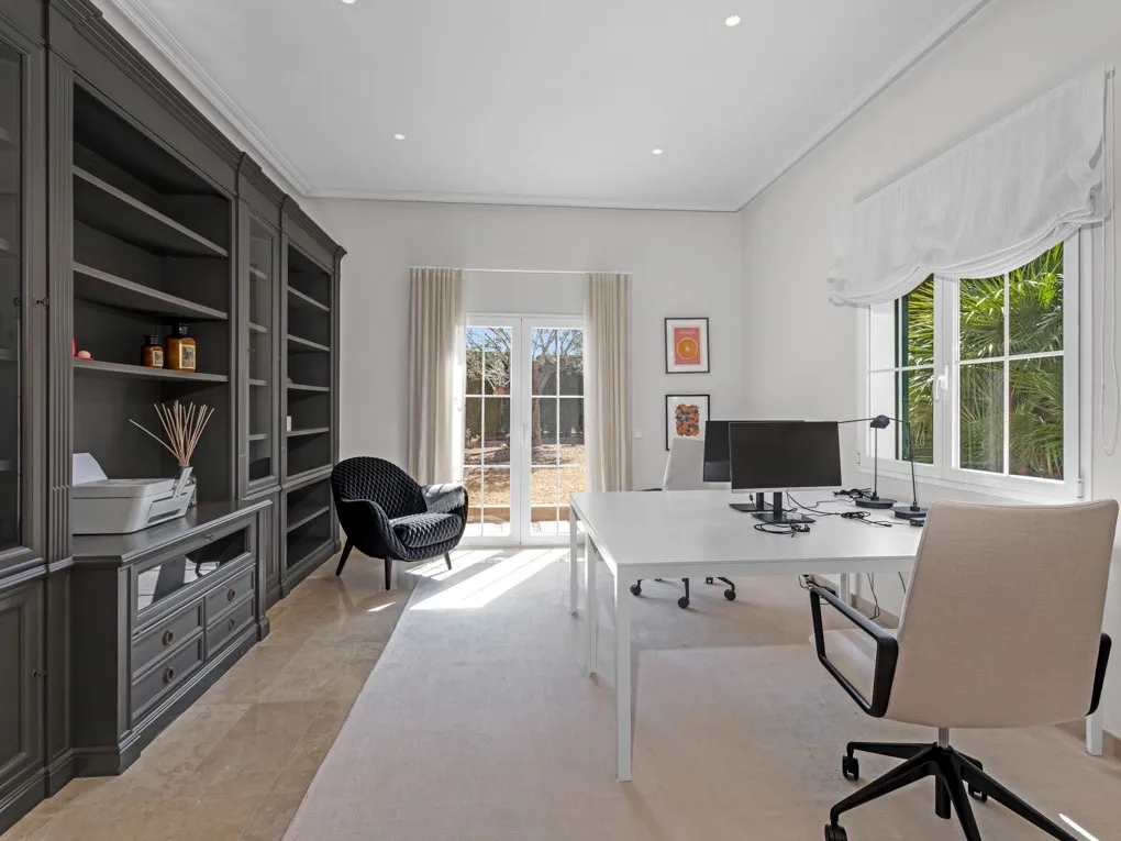 Traumhaus mit Meerblick in Cala Vinyes-17