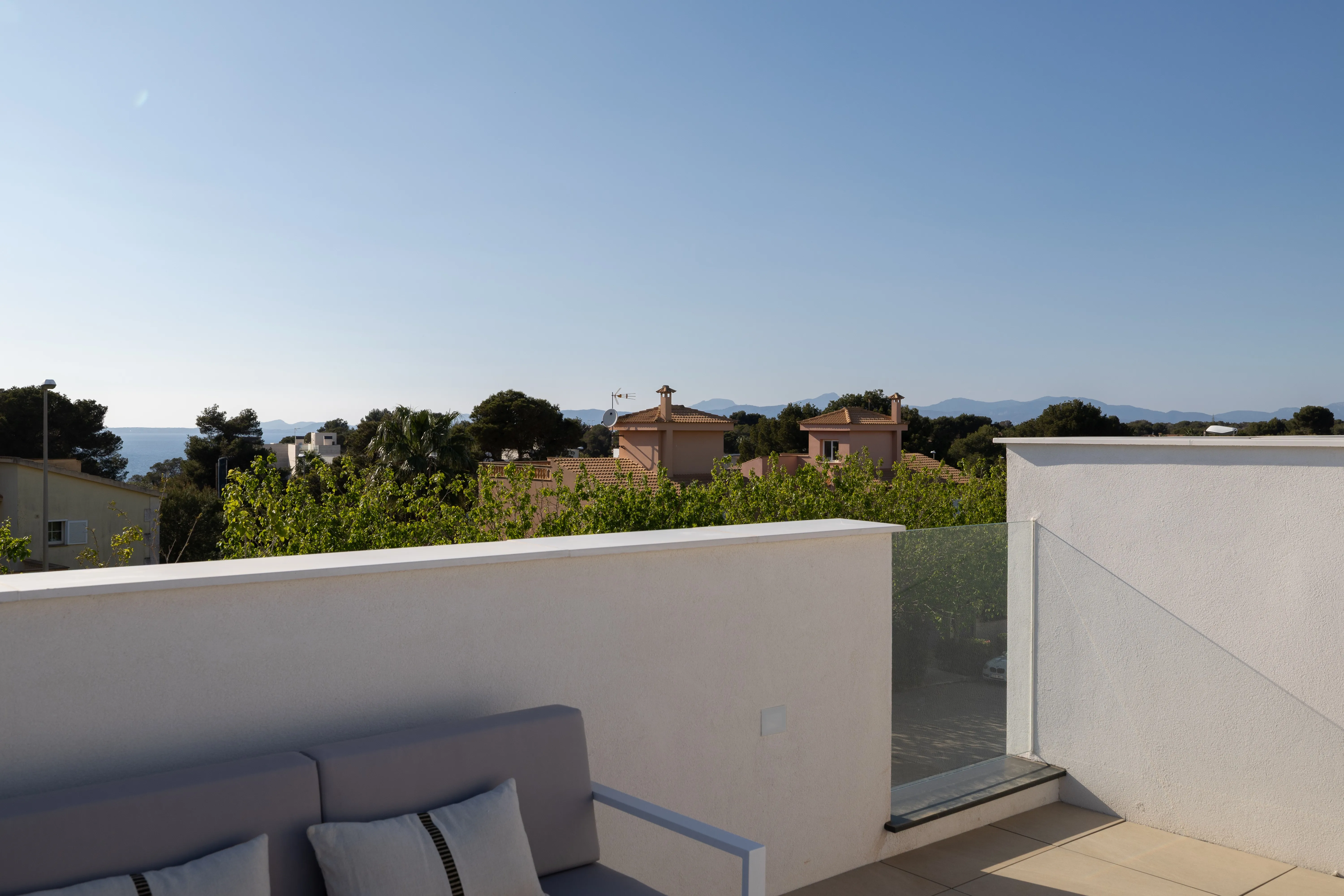 Pareat de nova construcció amb piscina a Puig de Ros-13