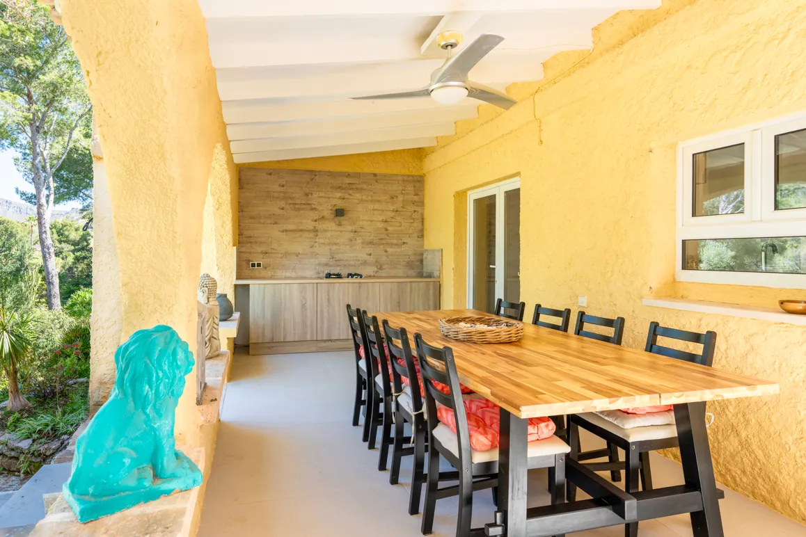 Casa indipendente con piscina e altri due appezzamenti vicini-10