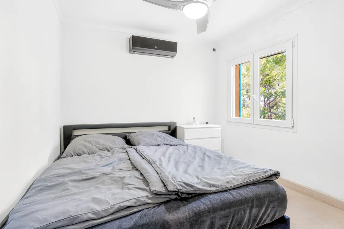 Casa indipendente con piscina e altri due appezzamenti vicini-9