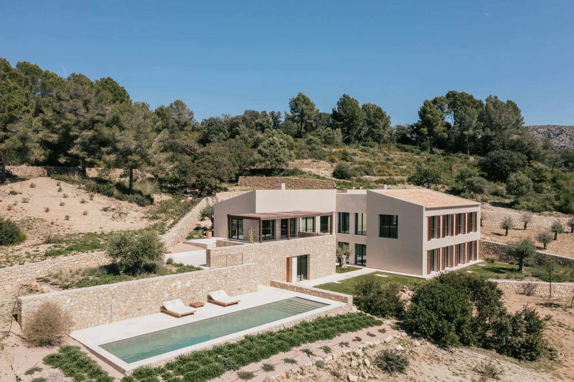 Эксклюзивная недавно построенная финка с захватывающим видом на залив Алькудия-3