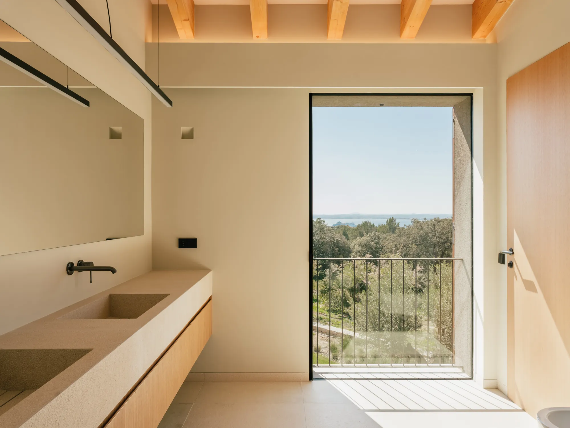 Эксклюзивная недавно построенная финка с захватывающим видом на залив Алькудия-11