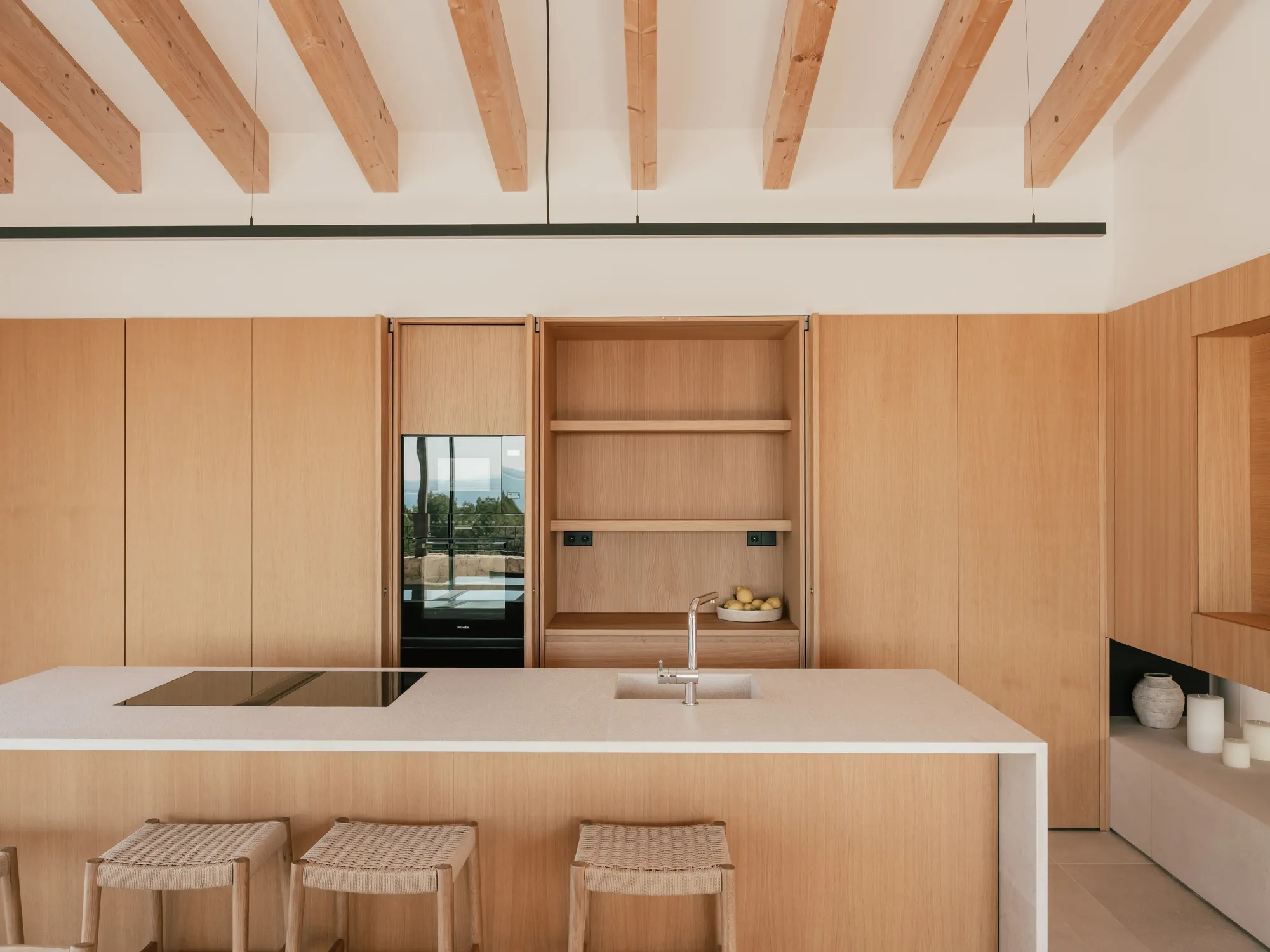 Эксклюзивная недавно построенная финка с захватывающим видом на залив Алькудия-7