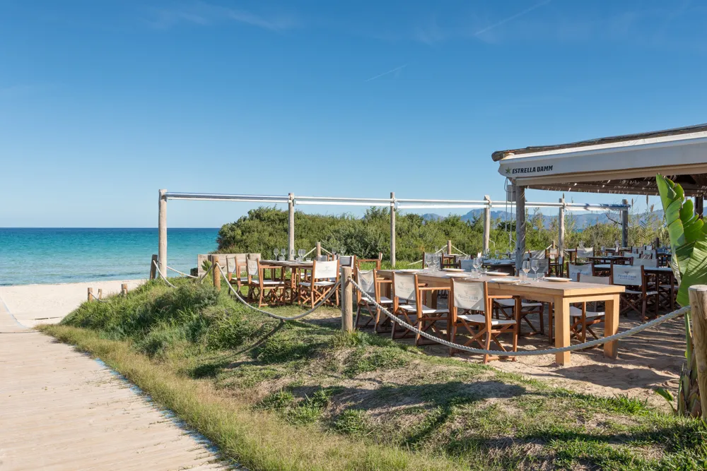 Unique beach restaurant in a prime location in Playa de Muro-2
