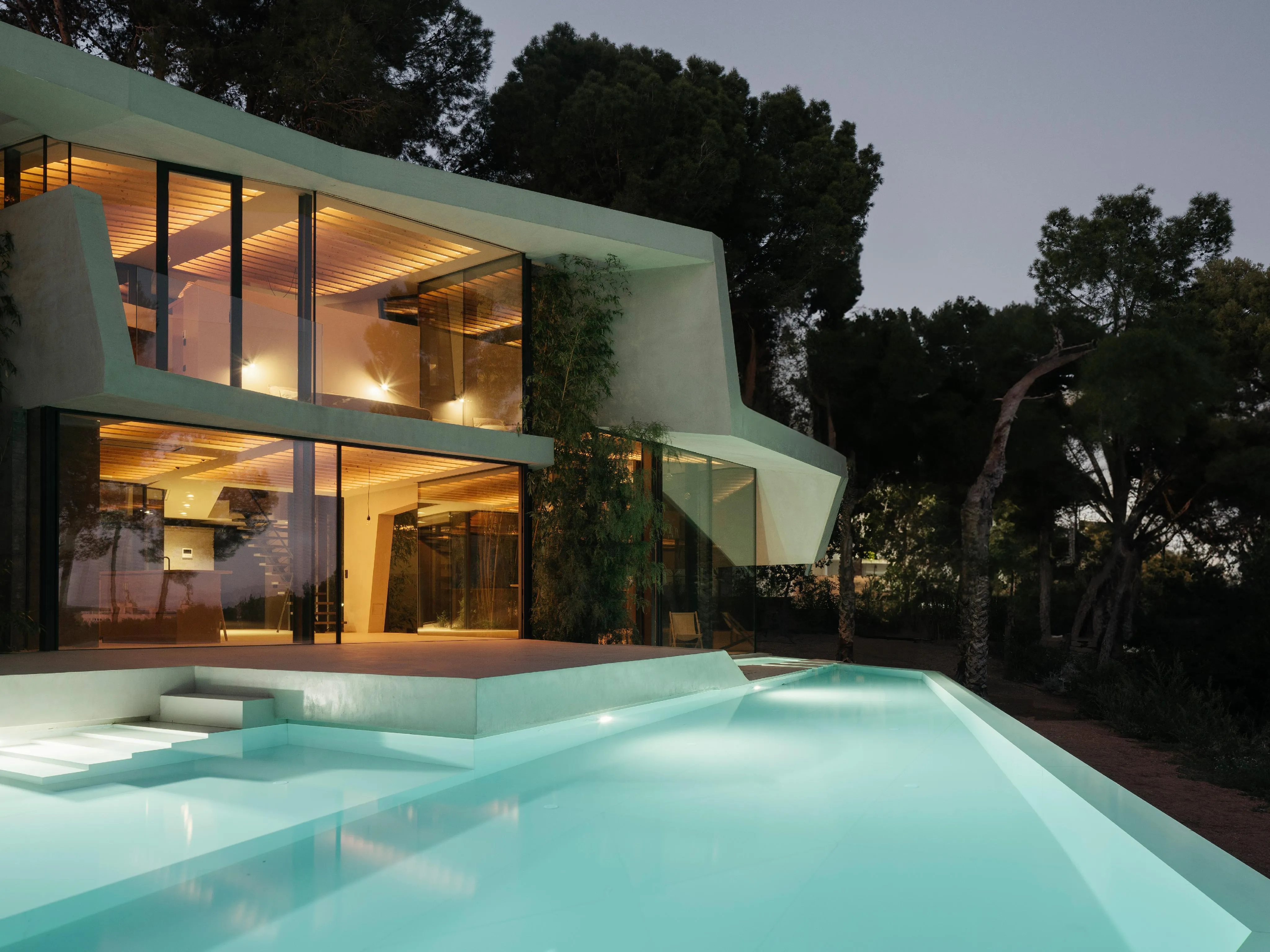 Avant-gardistische villa met uitzicht op zee-37