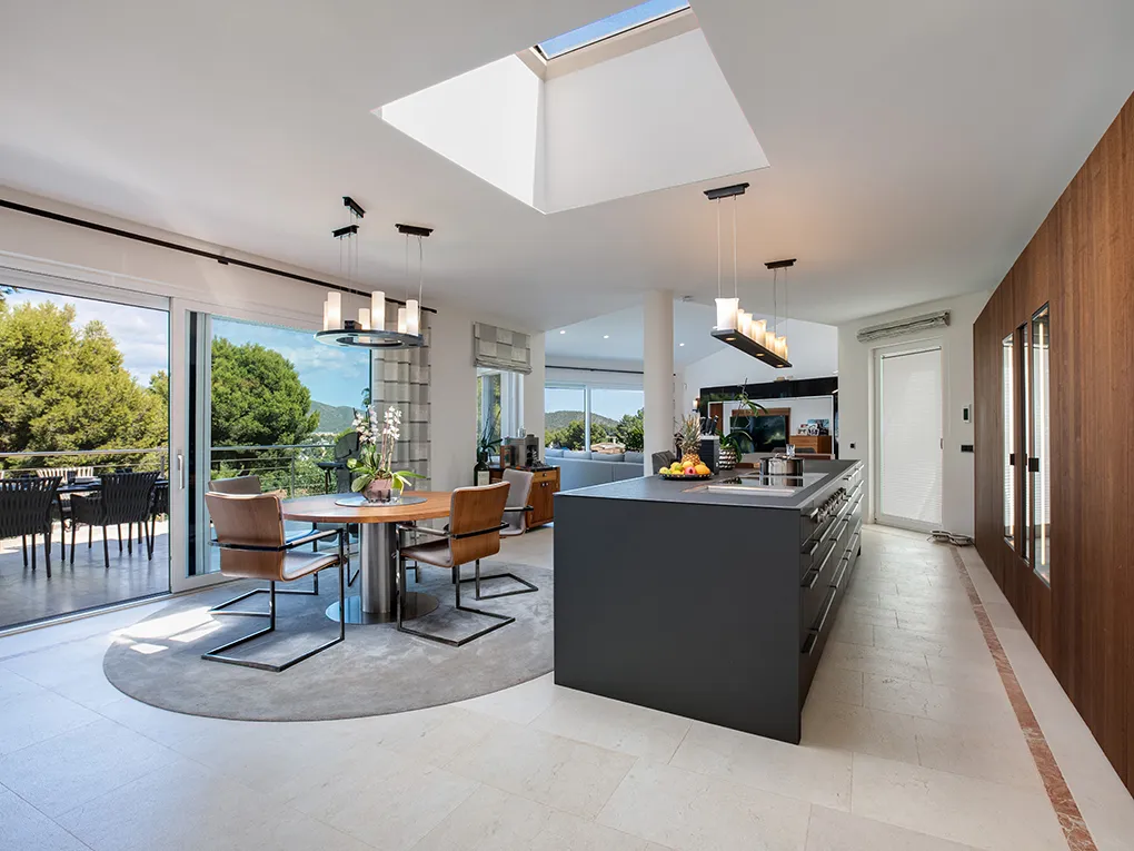 Villa met zeezicht in Nova Santa Ponsa-5