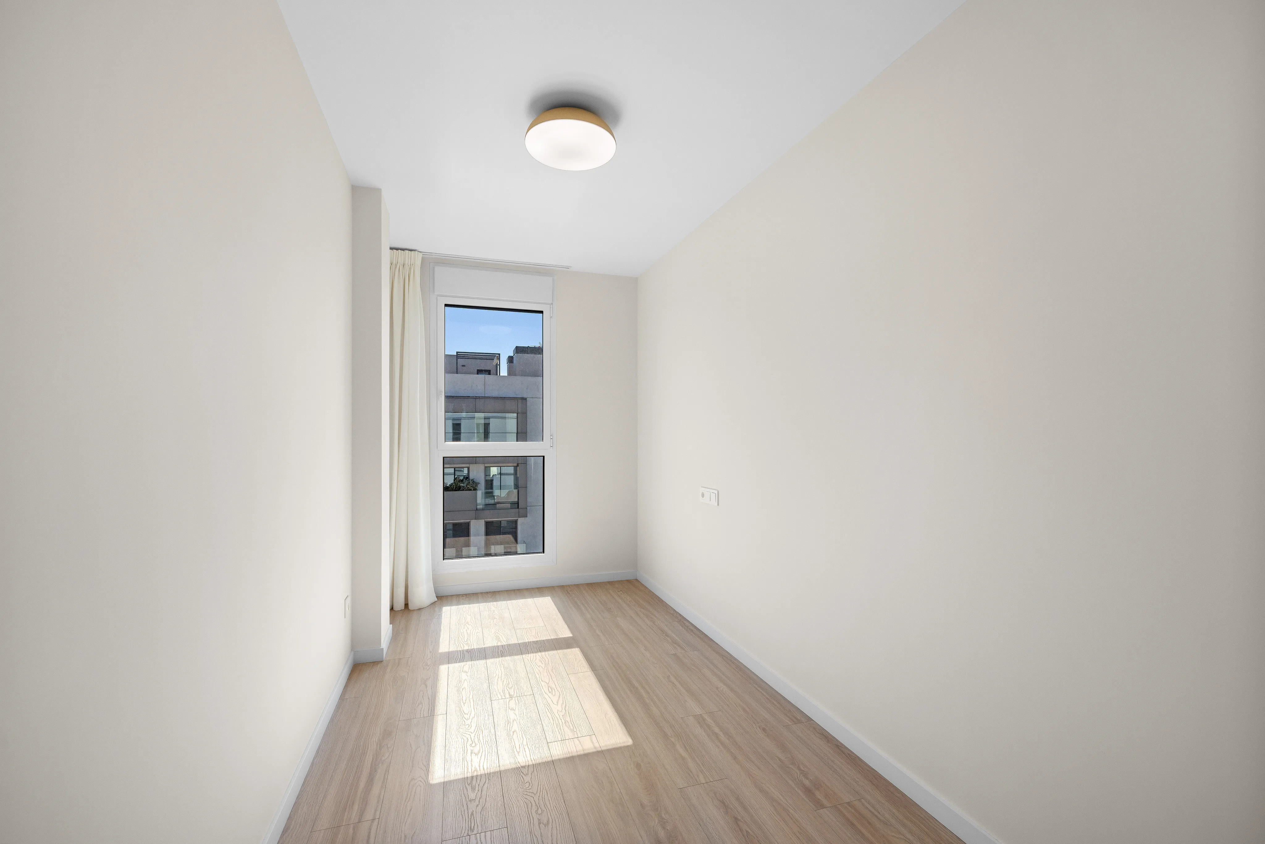 Exclusive newly built penthouse with terrace and rooftop solarium-5