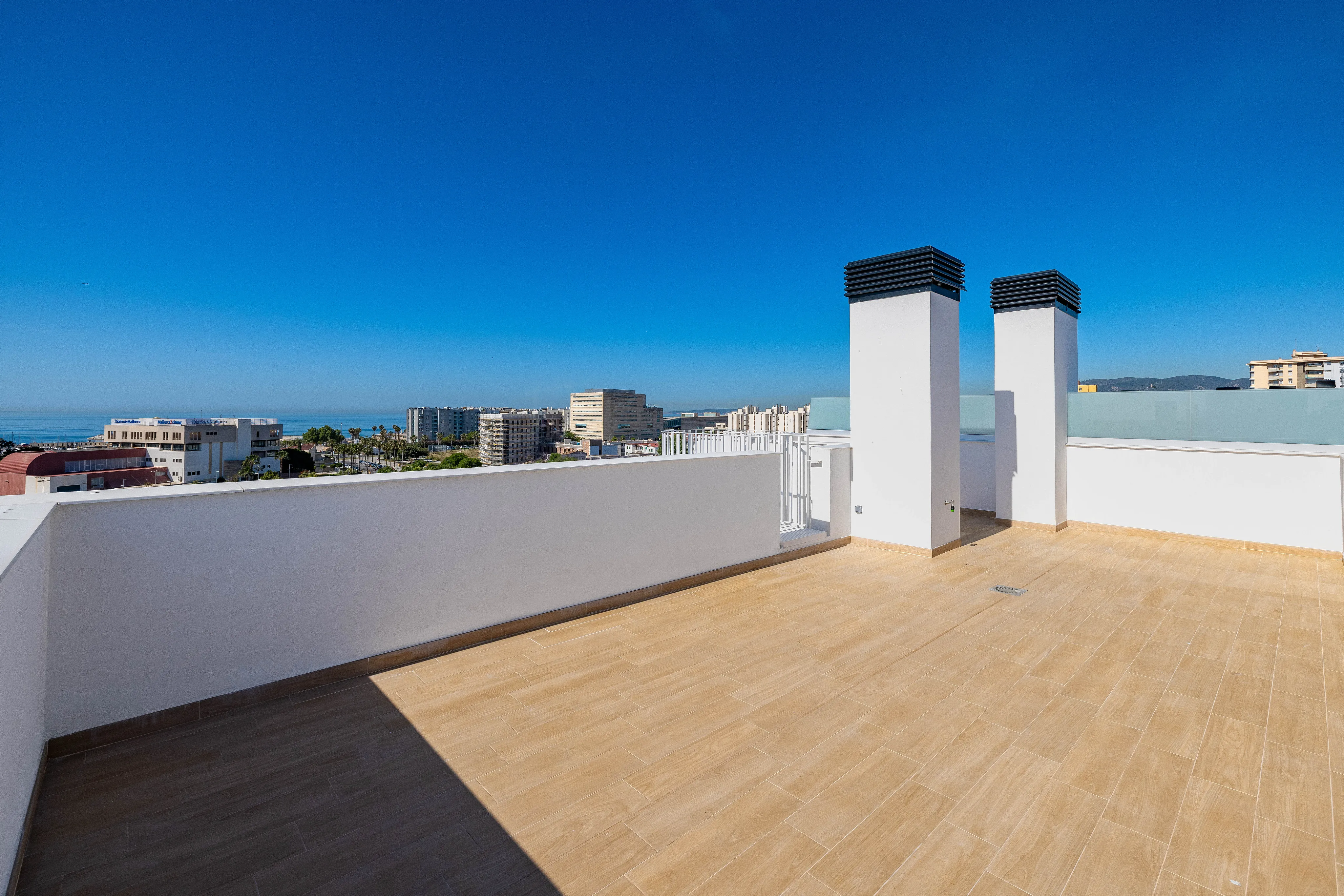 Exclusive newly built penthouse with terrace and rooftop solarium-7