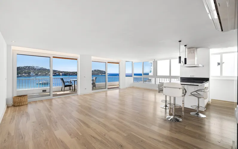 Beautiful sea view apartment in Santa Ponsa