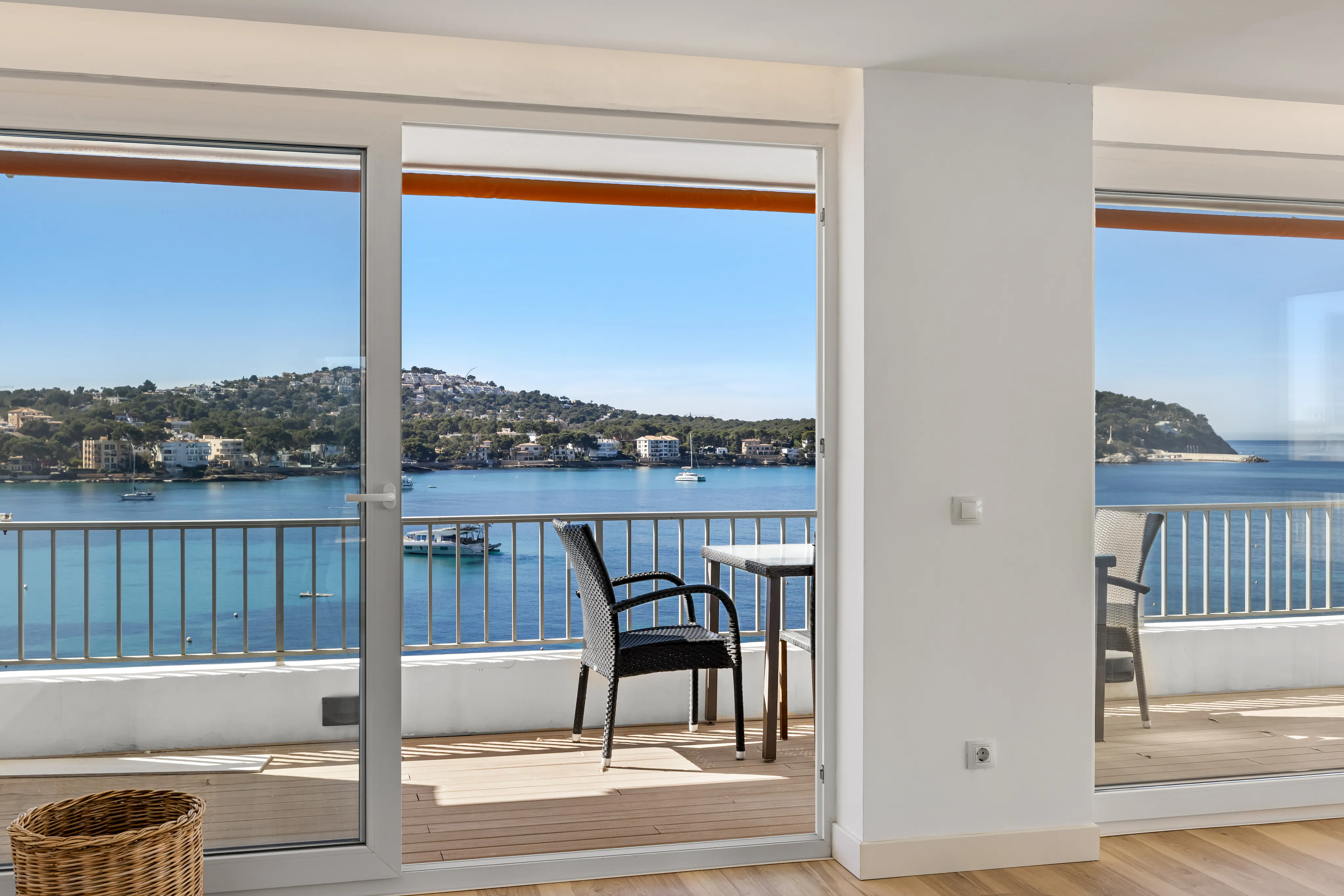 Appartement eerste lijn met zeezicht-15