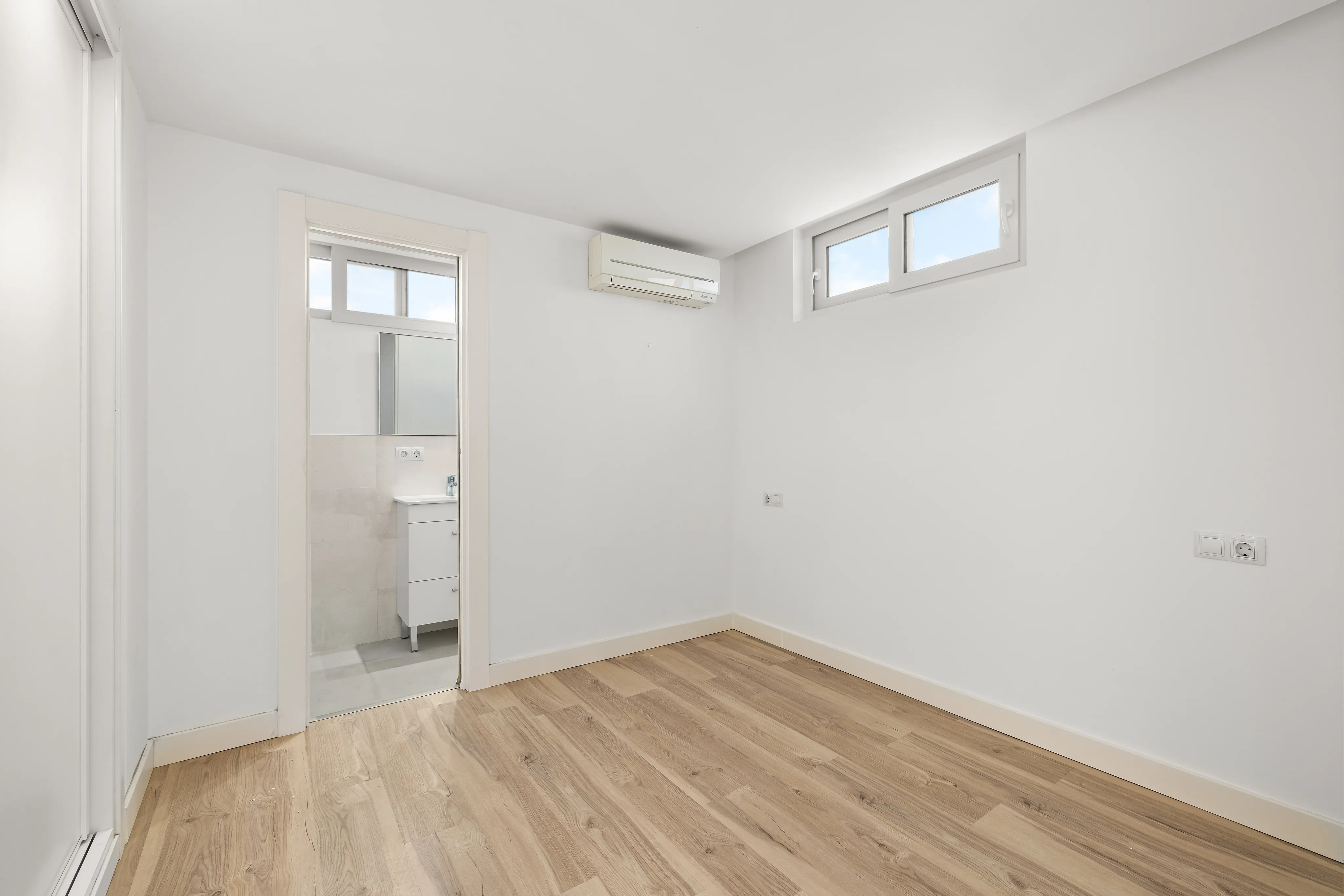 Appartement eerste lijn met zeezicht-9