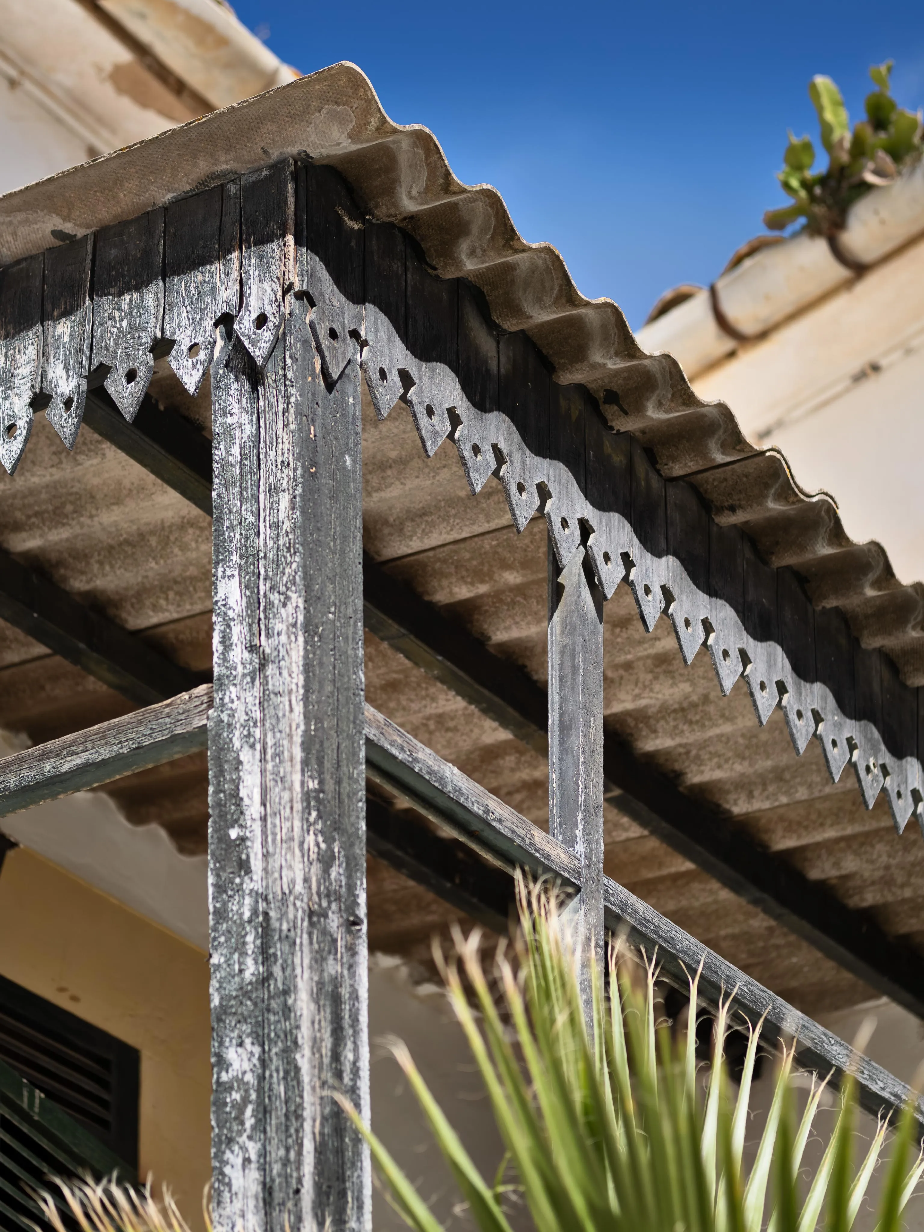 Auténtica possessió mallorquina con vistas panorámicas hasta el mar – una finca histórica con alma y potencial-11