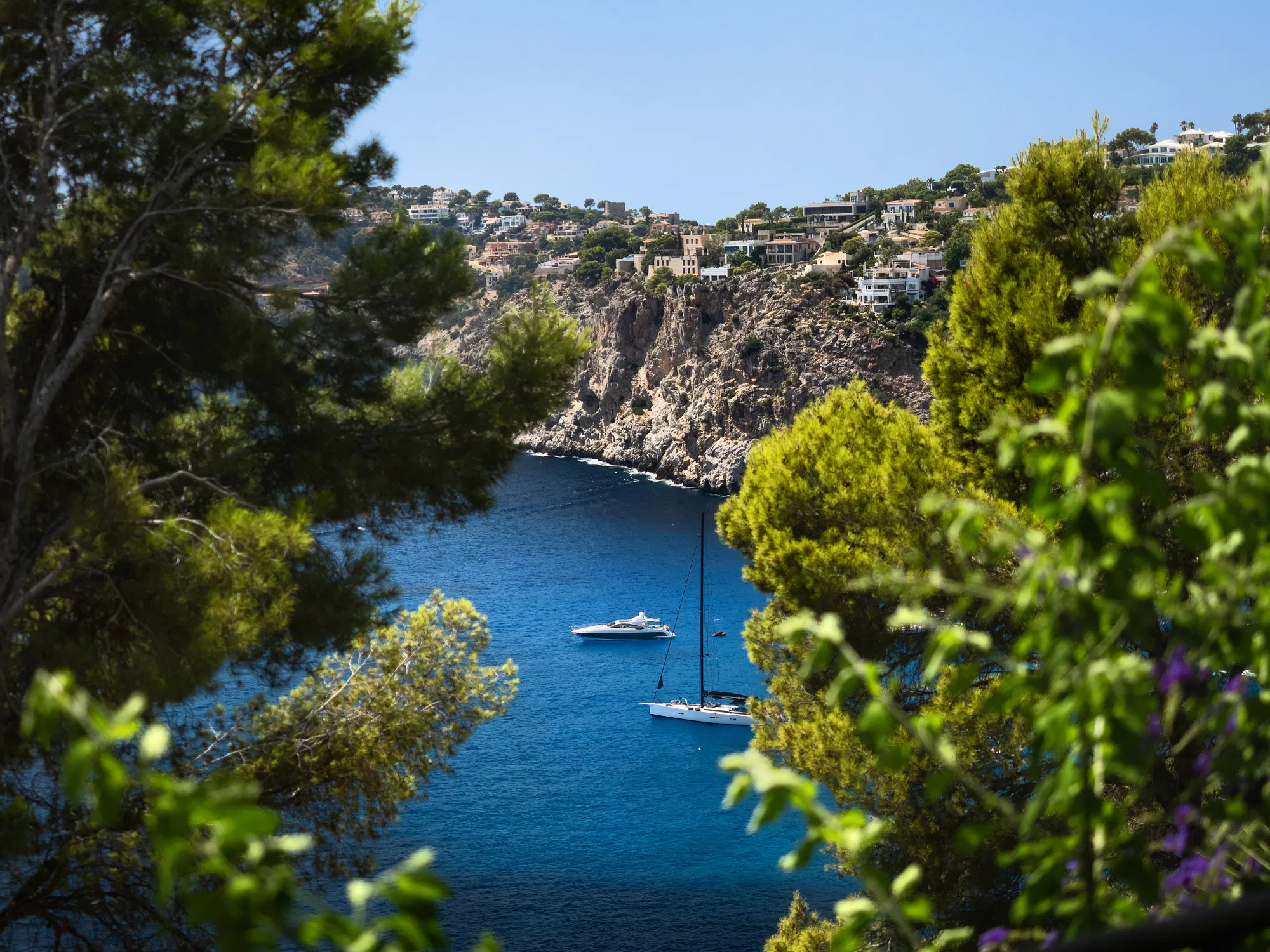 Mediterranean property with fantastic sea views-2