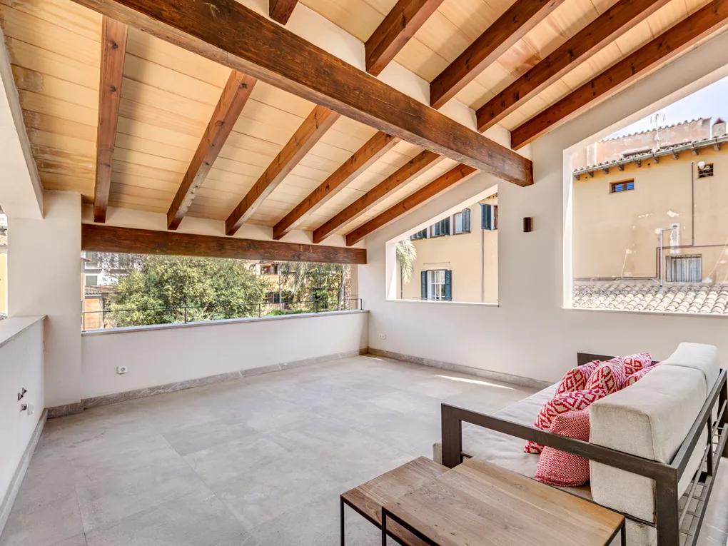 Penthouse-loft af høj kvalitet med terrasse, elevator og parkering i San Jaime-12