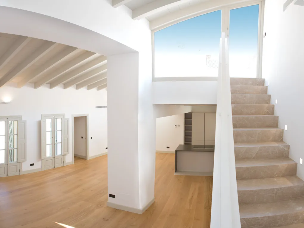 Penthouse-loft af høj kvalitet med terrasse, elevator og parkering i San Jaime-3