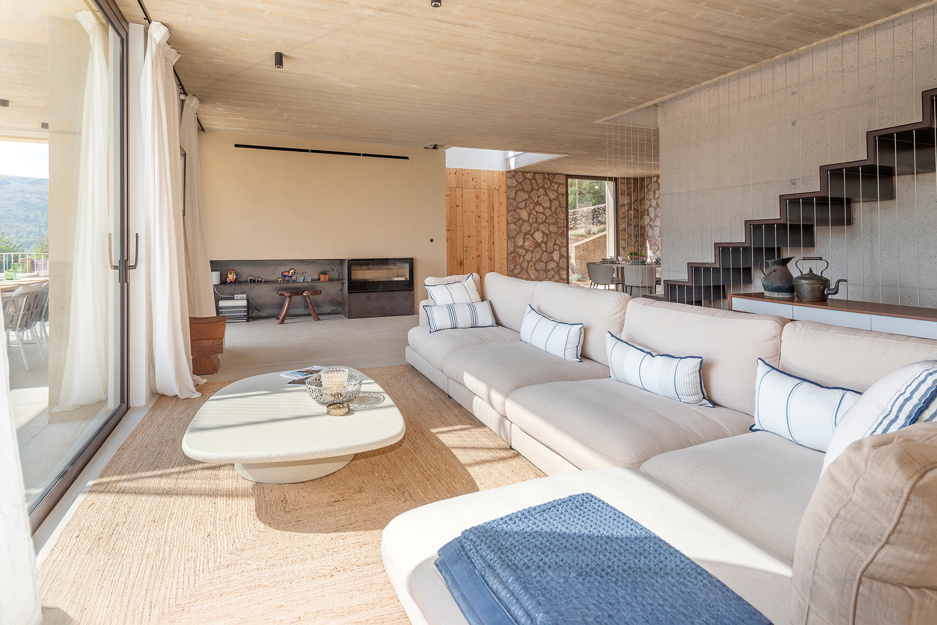 Exclusive newly built country estate in Alcúdia – Move-in ready and designed for the authentic Mallorcan Lifestyle-16