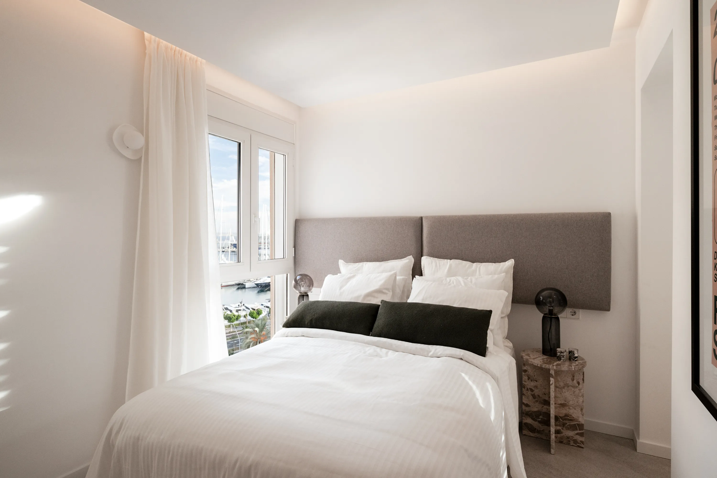 Exceptional Renovated Residence with Private Rooftop on Paseo Marítimo-5