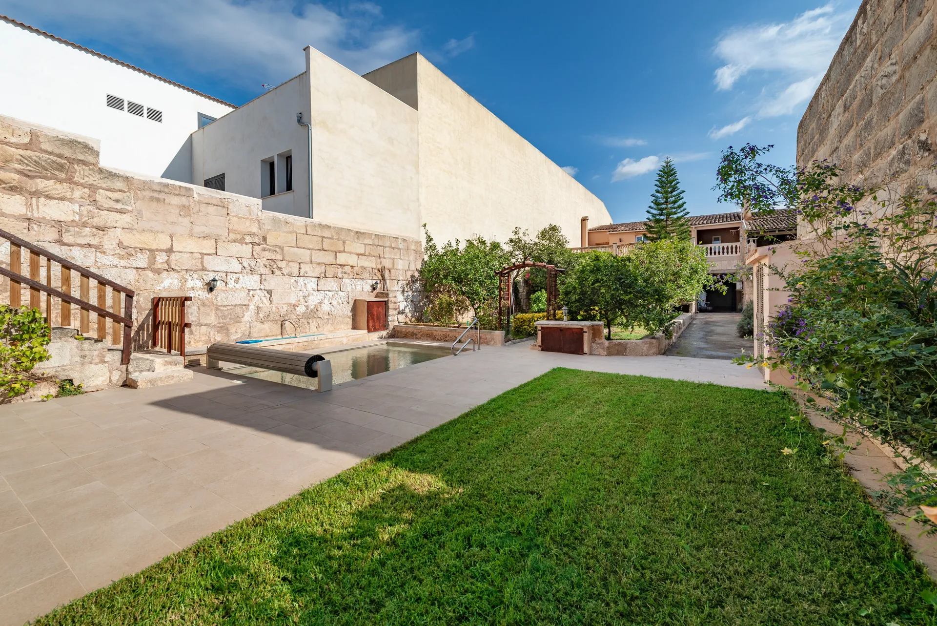 Àmplia casa de poble amb garatge, piscina i jardí a Sa Pobla, Mallorca-21