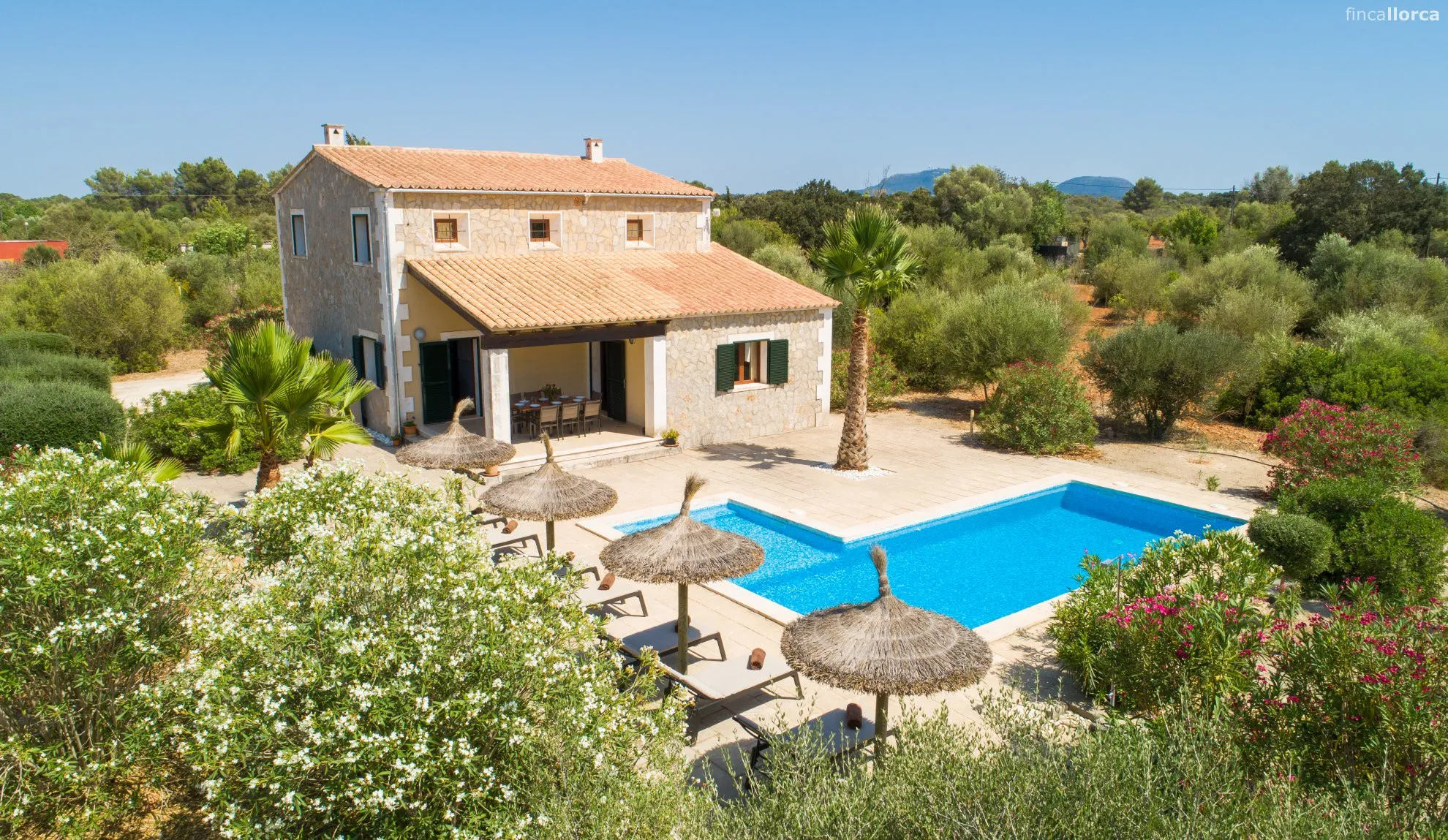 Finca with guesthouse and pool in Algaida-1