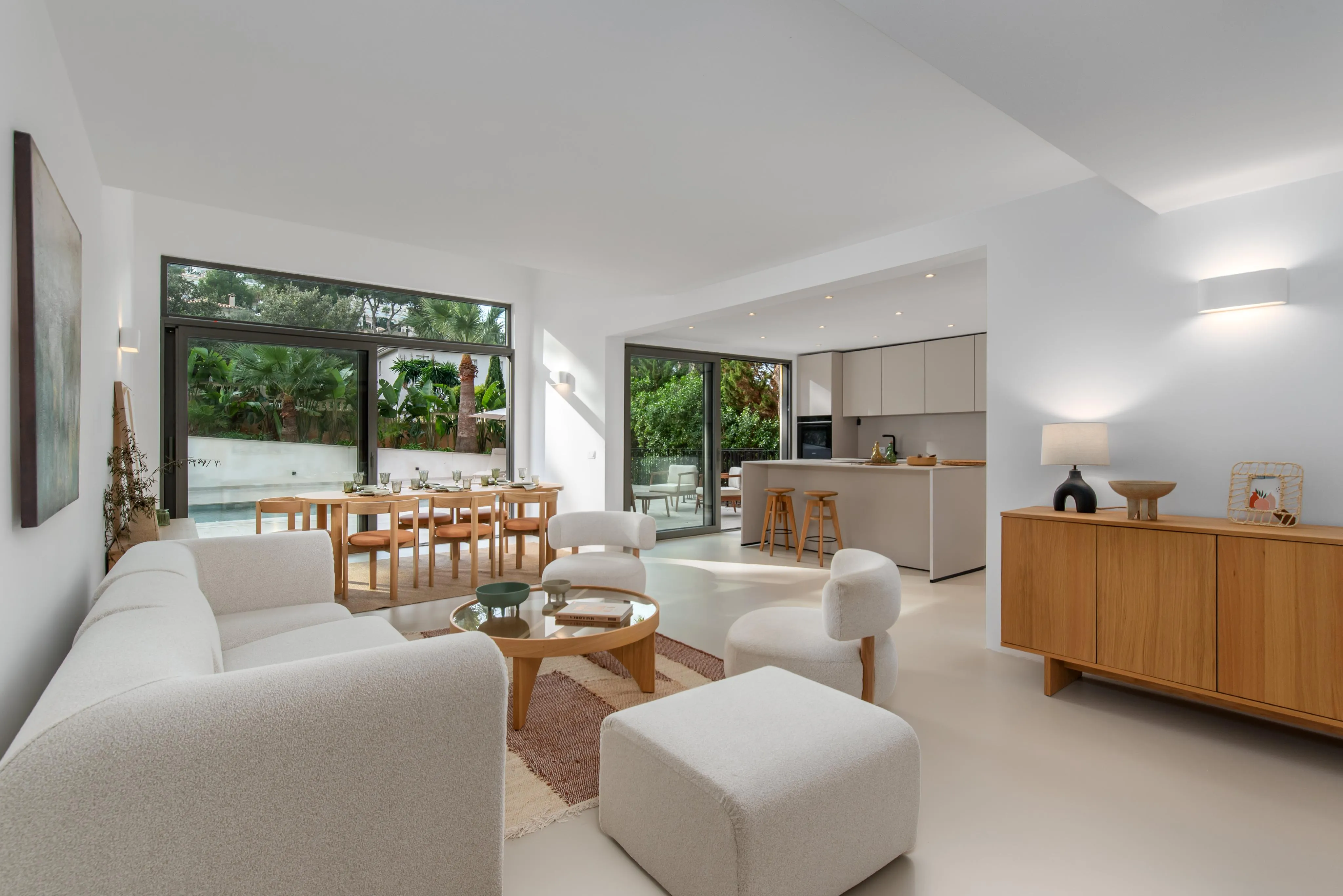 Villa med renoveringsprojekt och uthyrningslicens i bästa läge-3