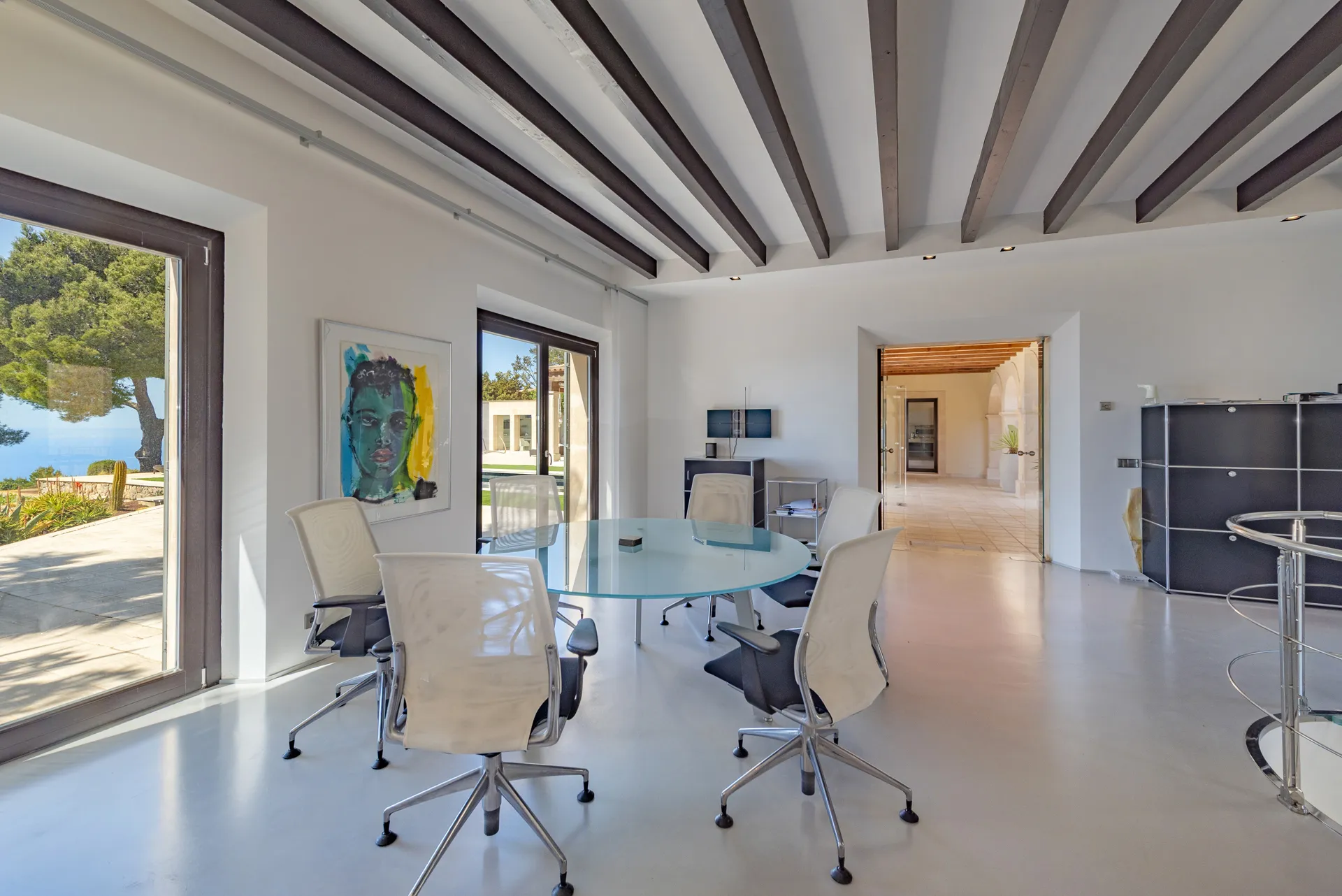 Unieke natuurstenen villa met panoramisch uitzicht op zee-32