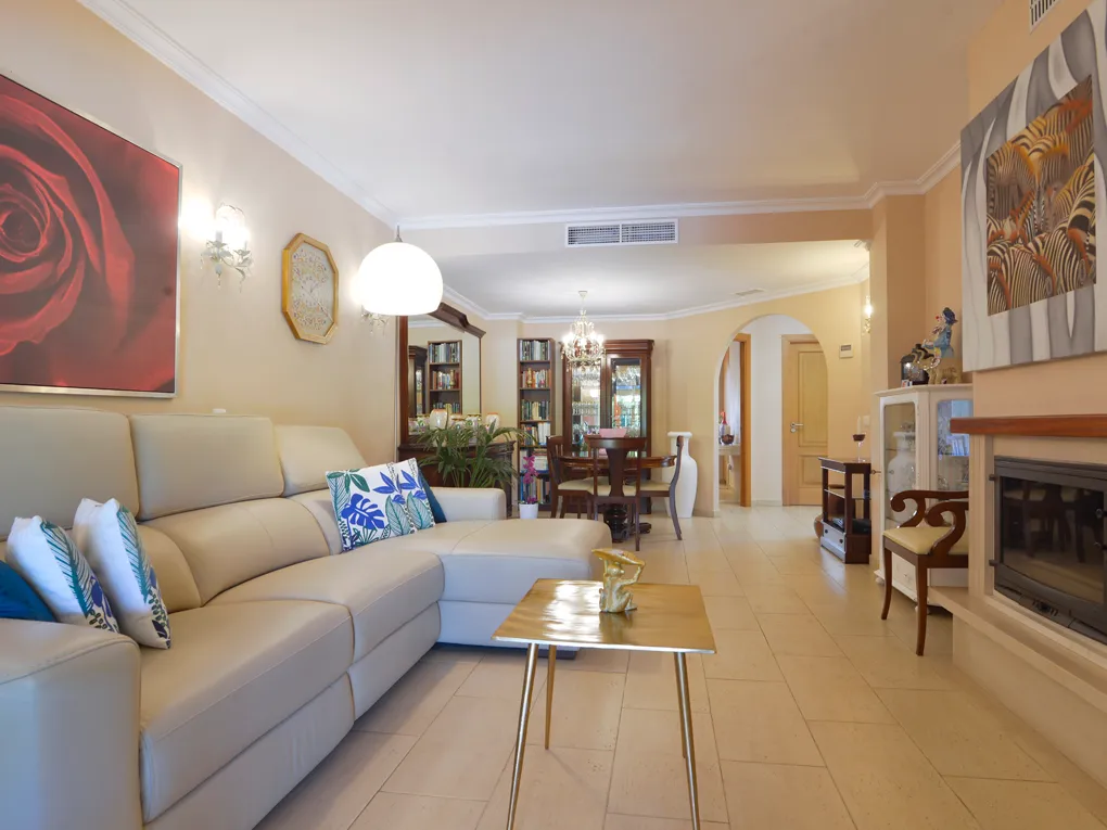 Smukt dobbelthus i Puig de Ros-4