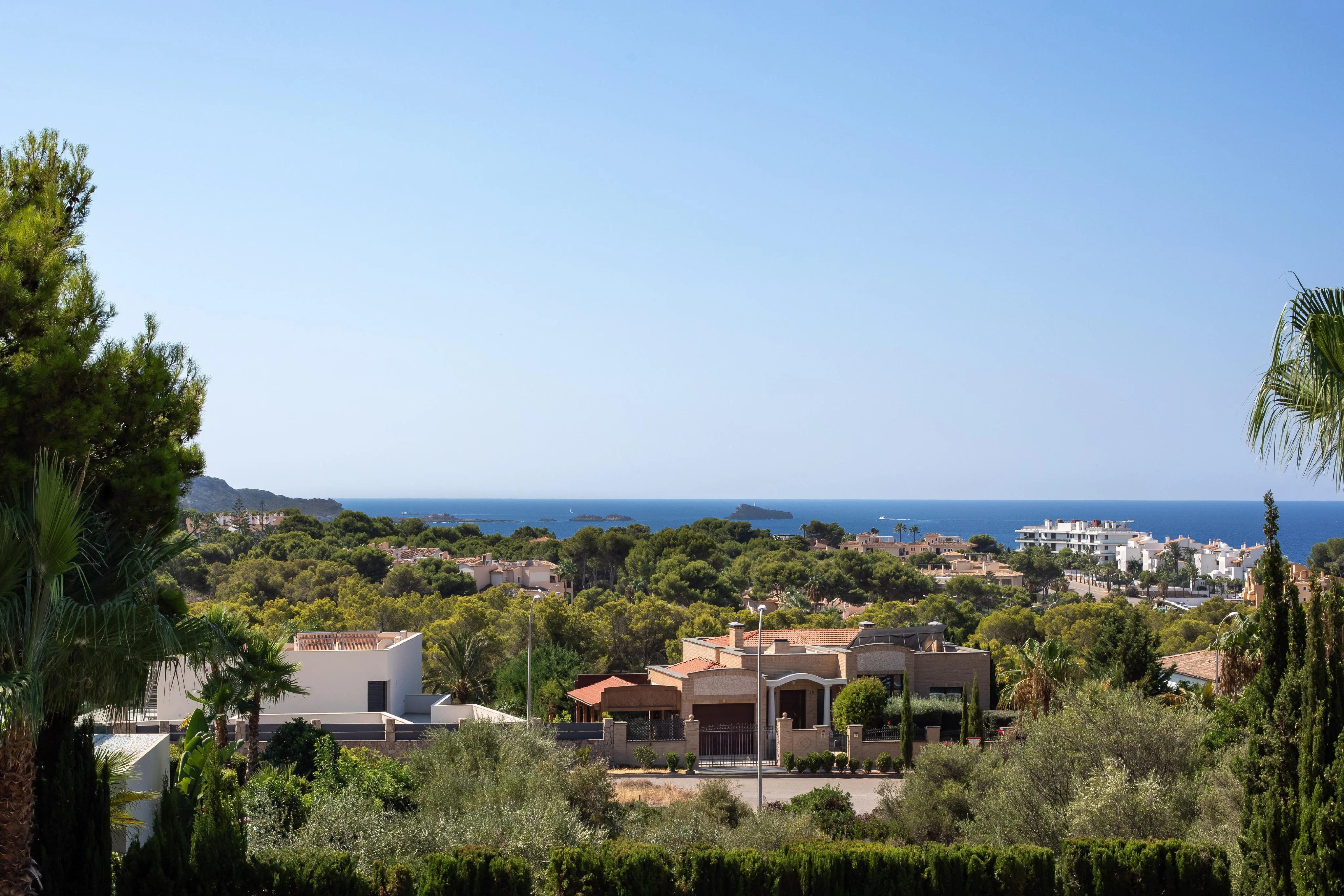 Modern drömvilla med vacker havsutsikt i Santa
Ponsa-24