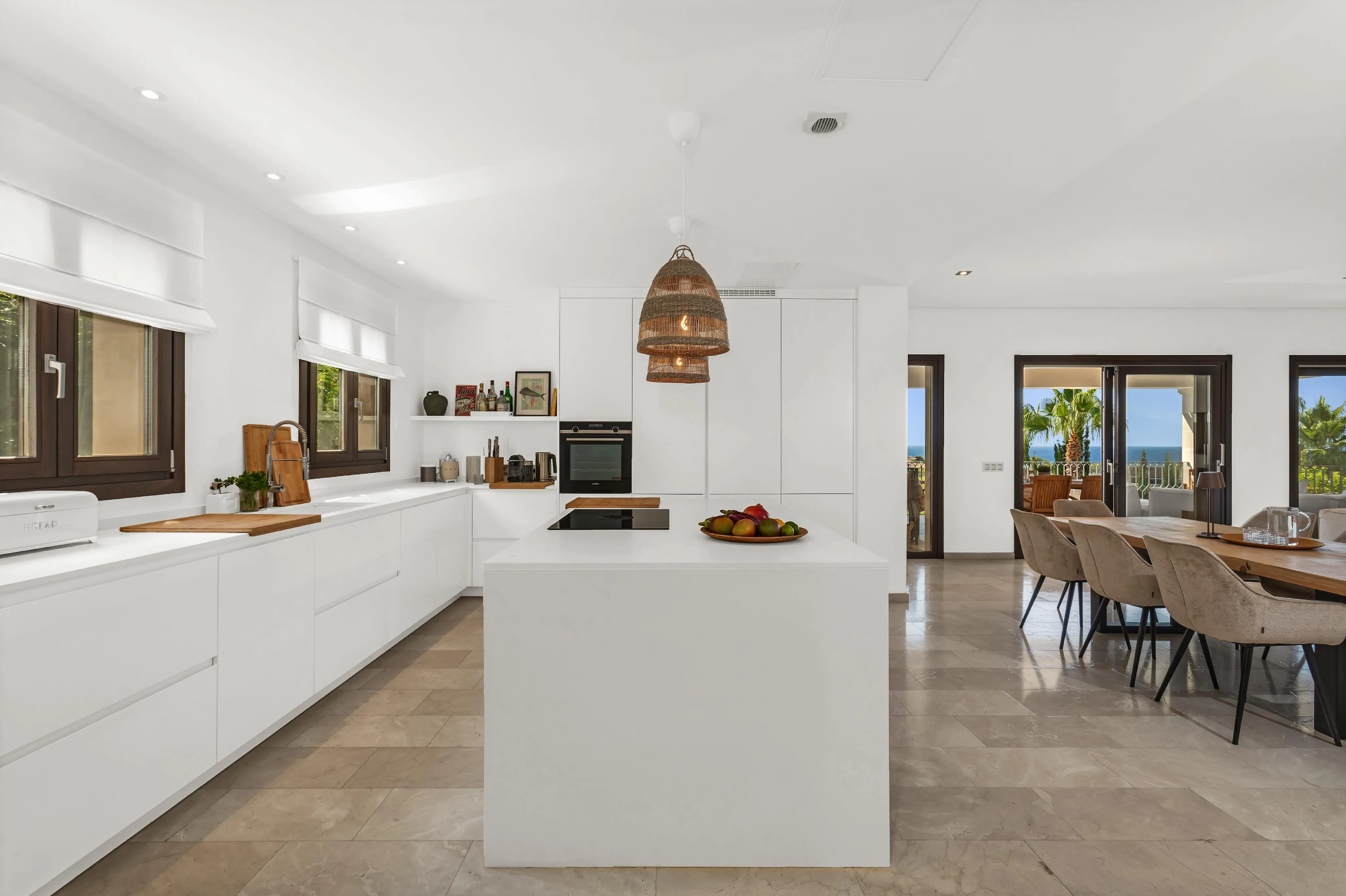 Modern drömvilla med vacker havsutsikt i Santa
Ponsa-5