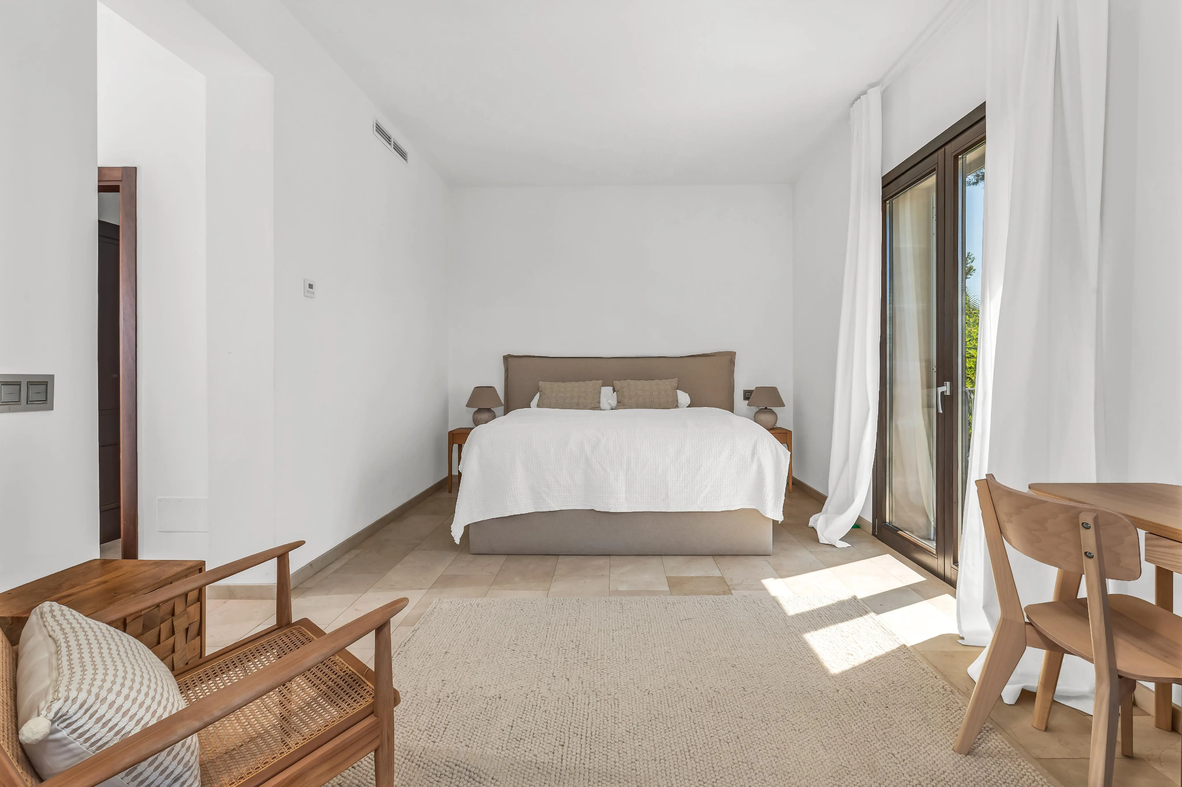 Modern drömvilla med vacker havsutsikt i Santa
Ponsa-11