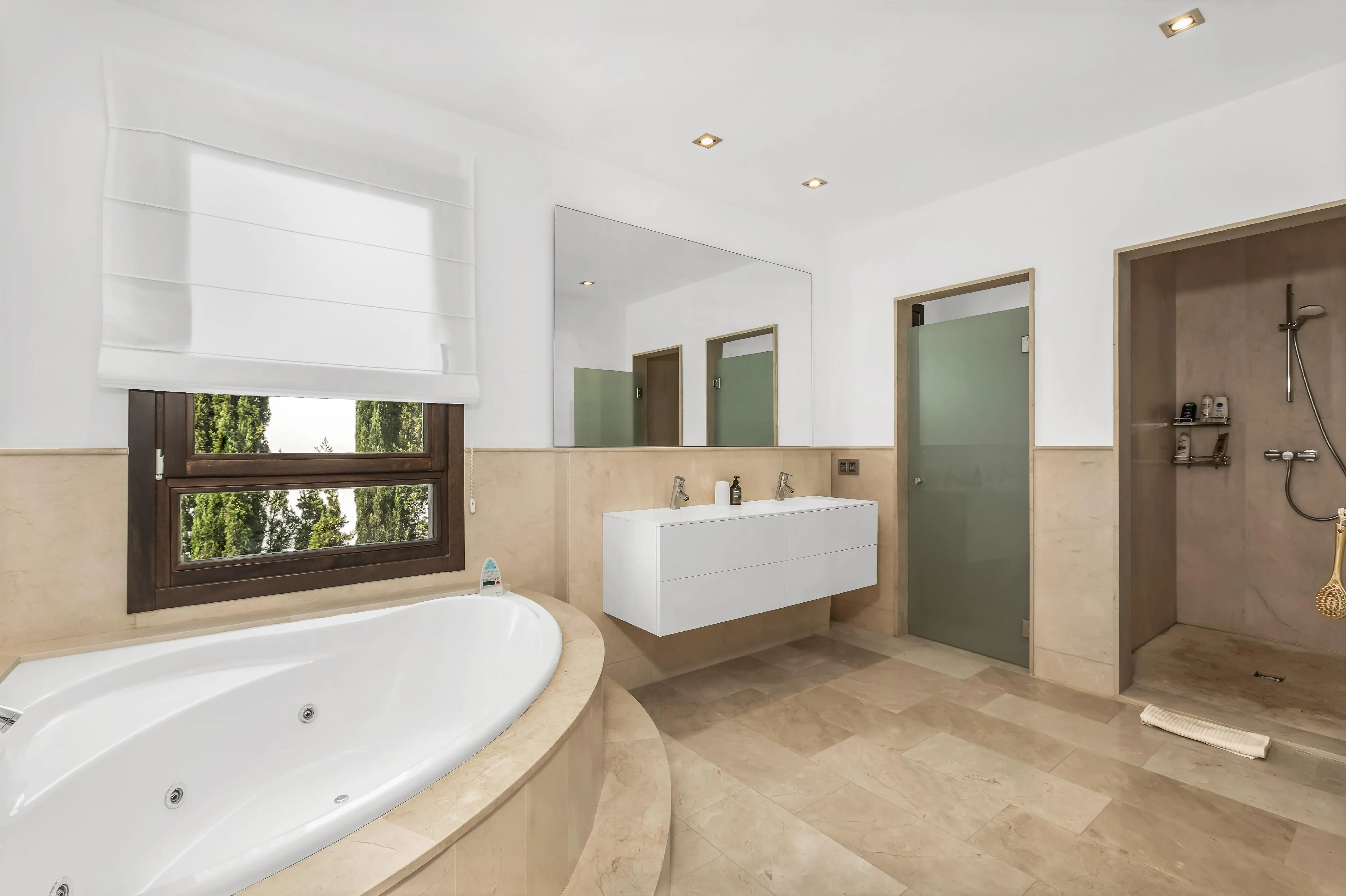 Modern drömvilla med vacker havsutsikt i Santa
Ponsa-8